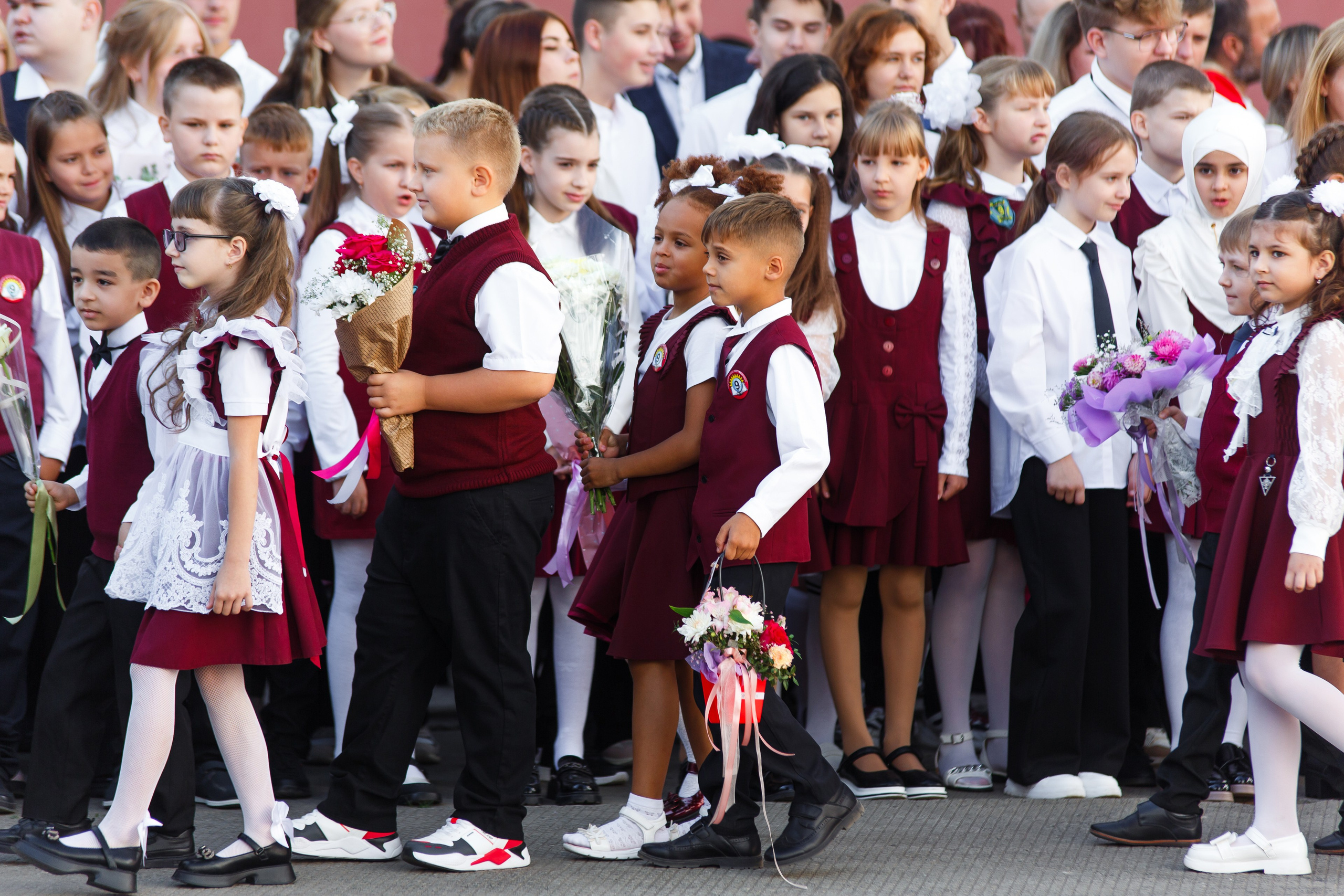 01 СЕНТЯБРЯ 2024 (МБОУ г. Мценска «Средняя школа № 9»). Профессиональный фотограф в Мценске и Орловской области