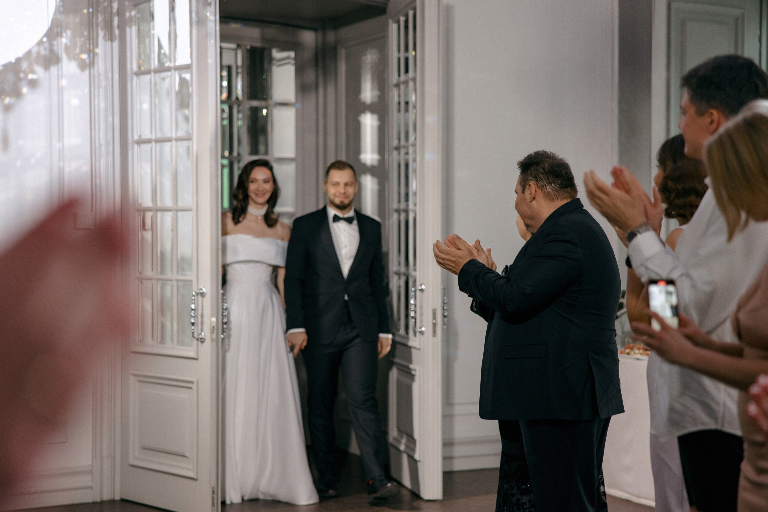 Юлия и Александр в отеле '12 причин' и кафе 'Мишель'. Свадебный фотограф Москва