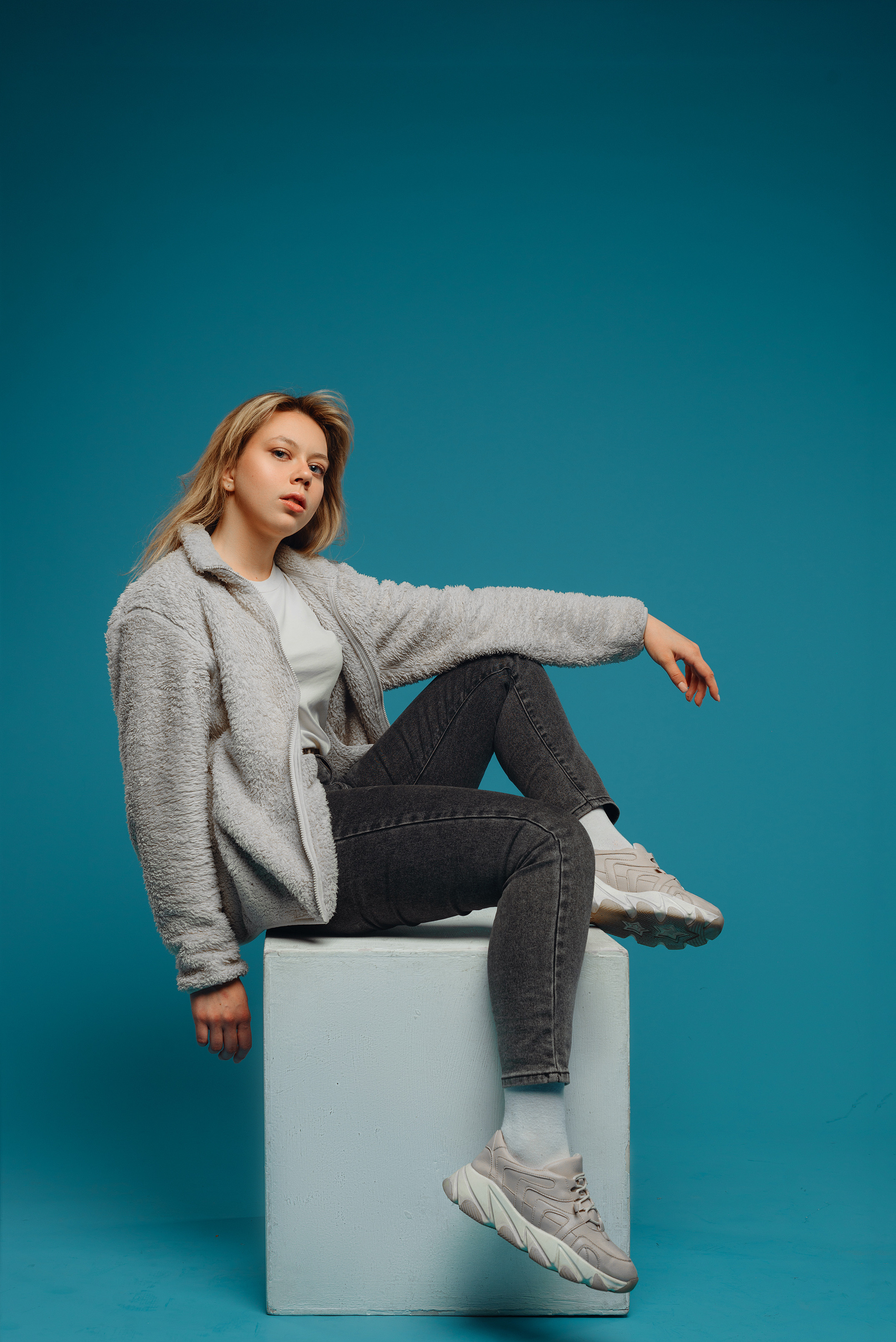 Катя | Фотосессия с цветными фонами | Ленинградка. Фотограф в Самаре | Катерина Гущина