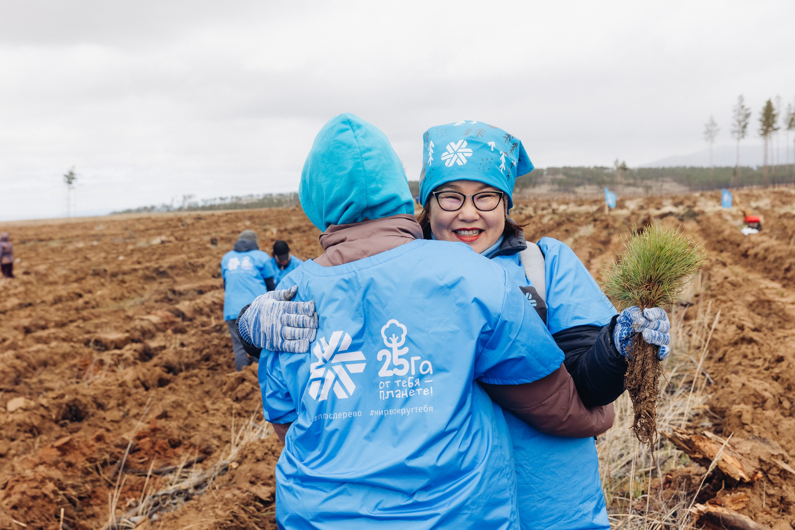 Siberian wellness. Ежегодная акция по посадке деревьев. Свадебный и семейный фотограф в Улан-Удэ
