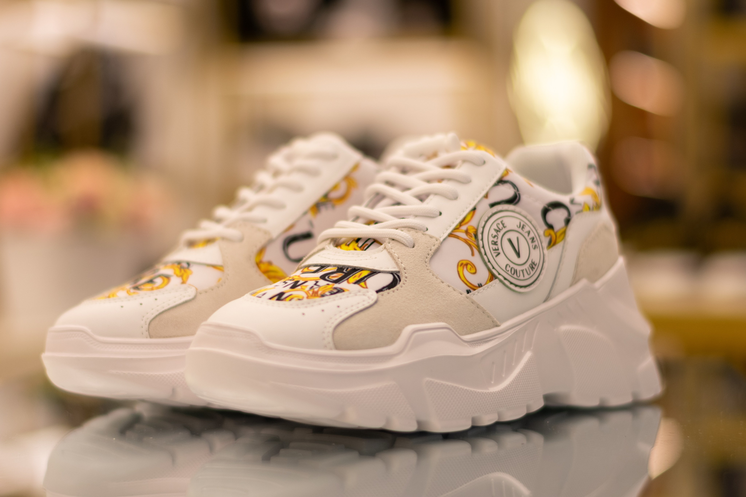 Для организаций. Предметная фотосессия для обувного магазина Capsula. Фотограф/видеограф Богдан Голованов