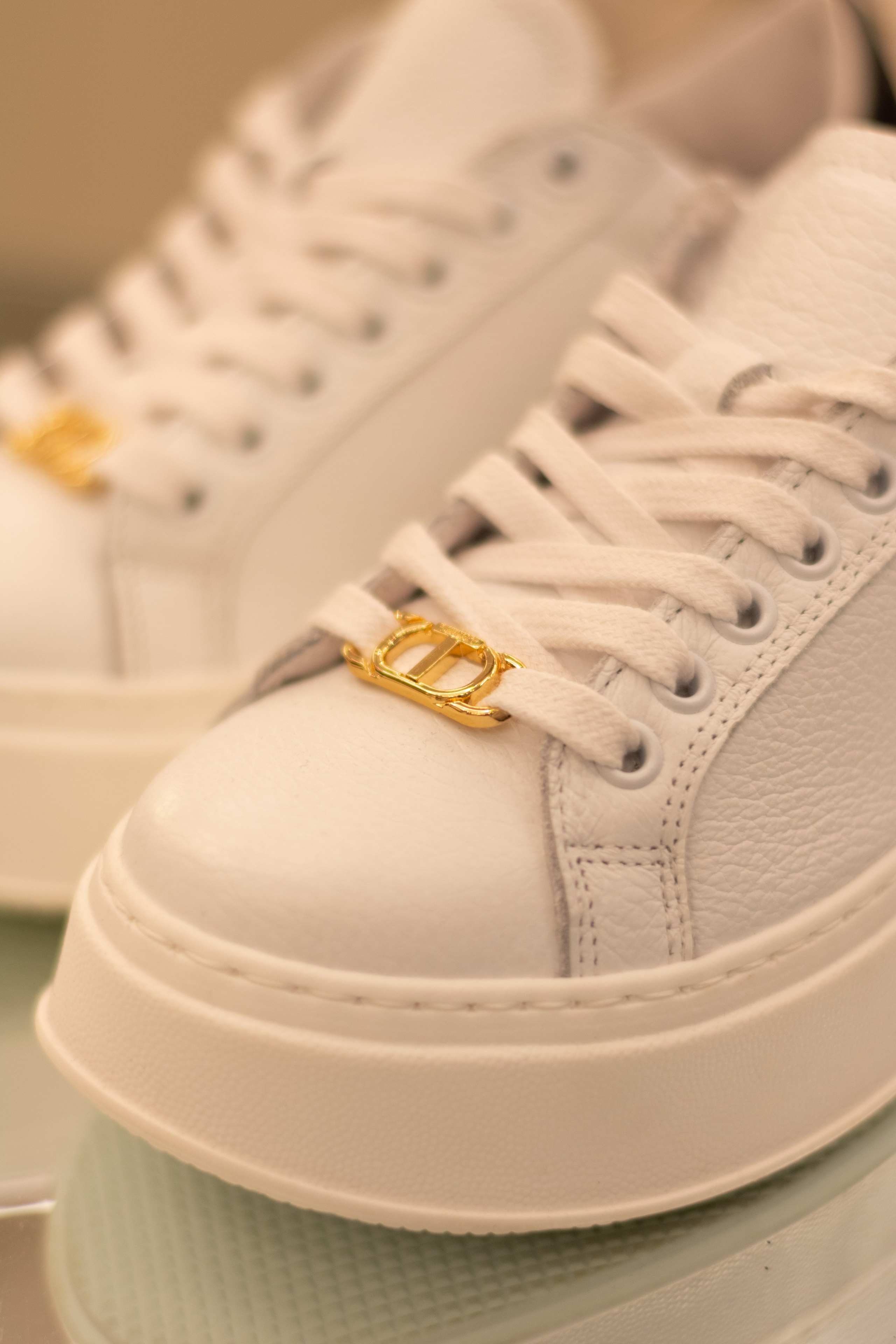 Для организаций. Предметная фотосессия для обувного магазина Capsula. Фотограф/видеограф Богдан Голованов