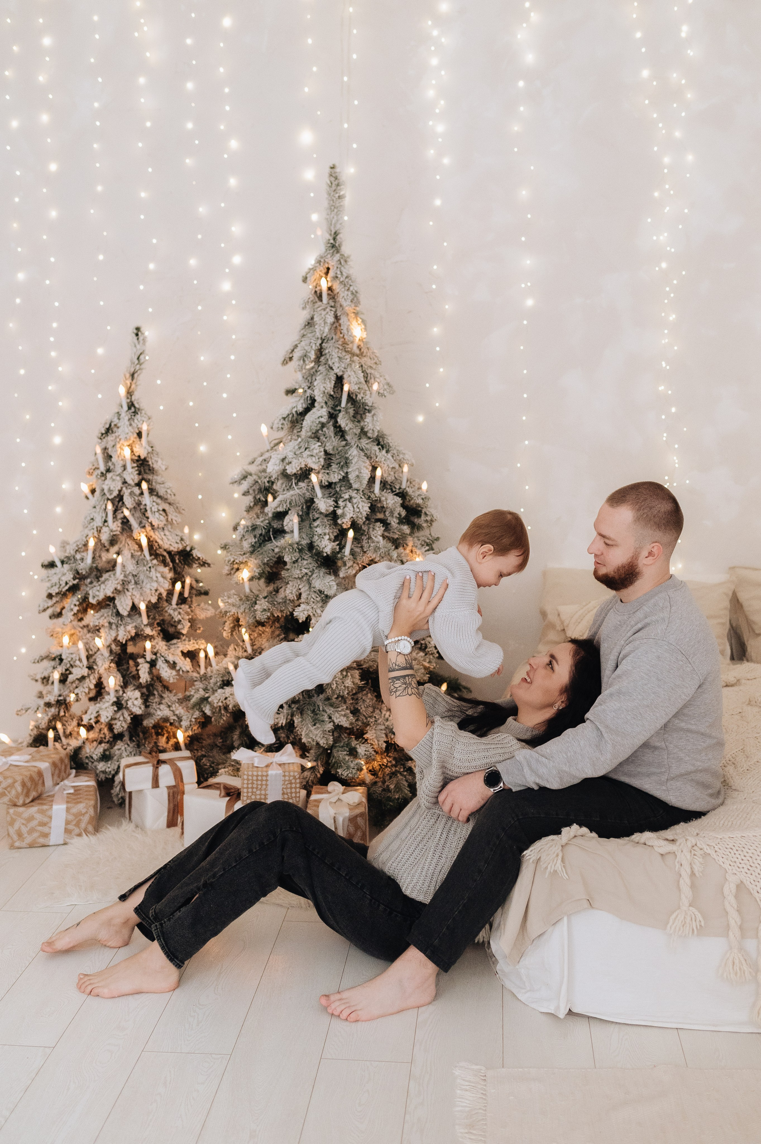 Семейная новогодняя фотосессия Алихана, Кати и Тимура. Фотограф в Москве и Московской области Таня Яблочкина