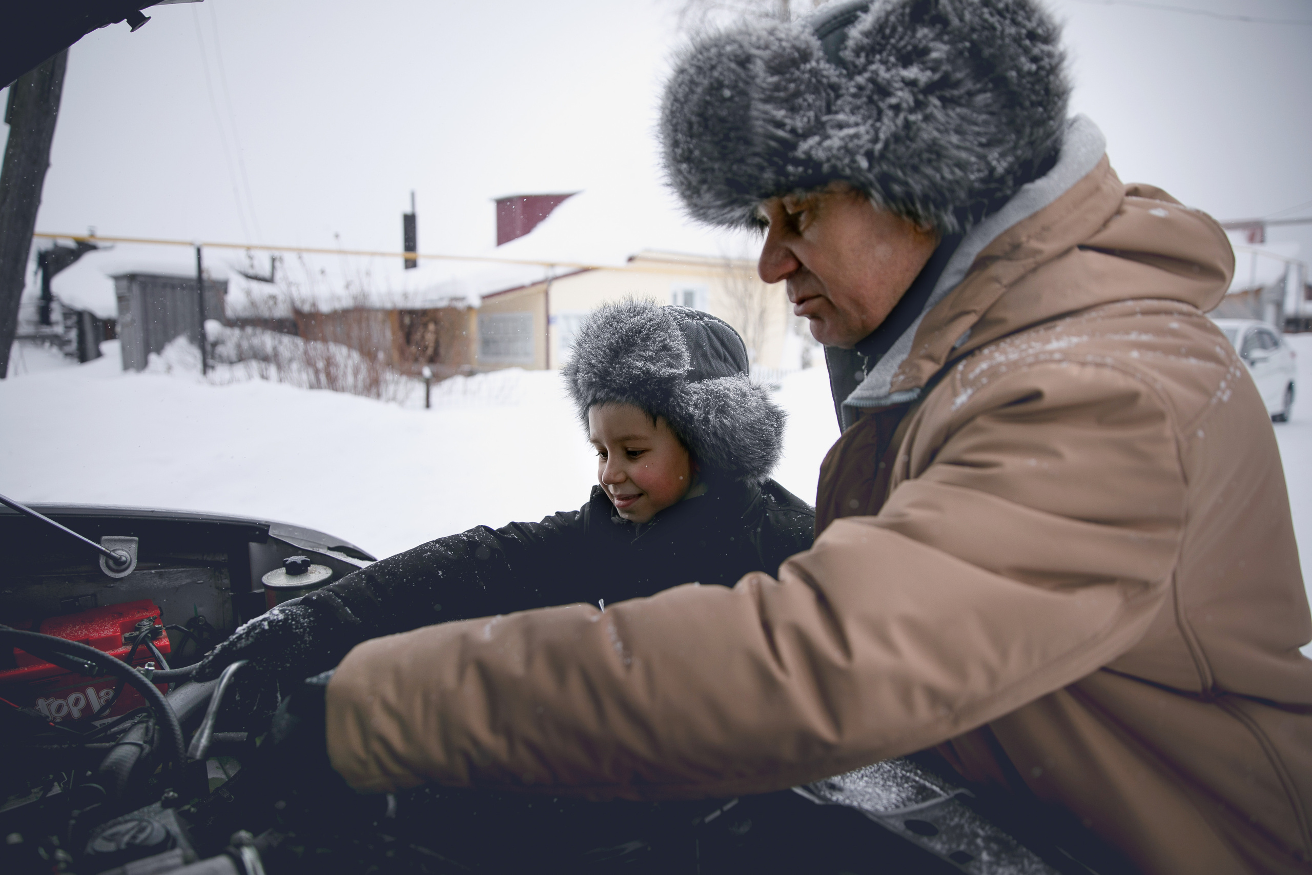 Внук и дедушка. Семейный и детский фотограф София Шарабурко, Томская область