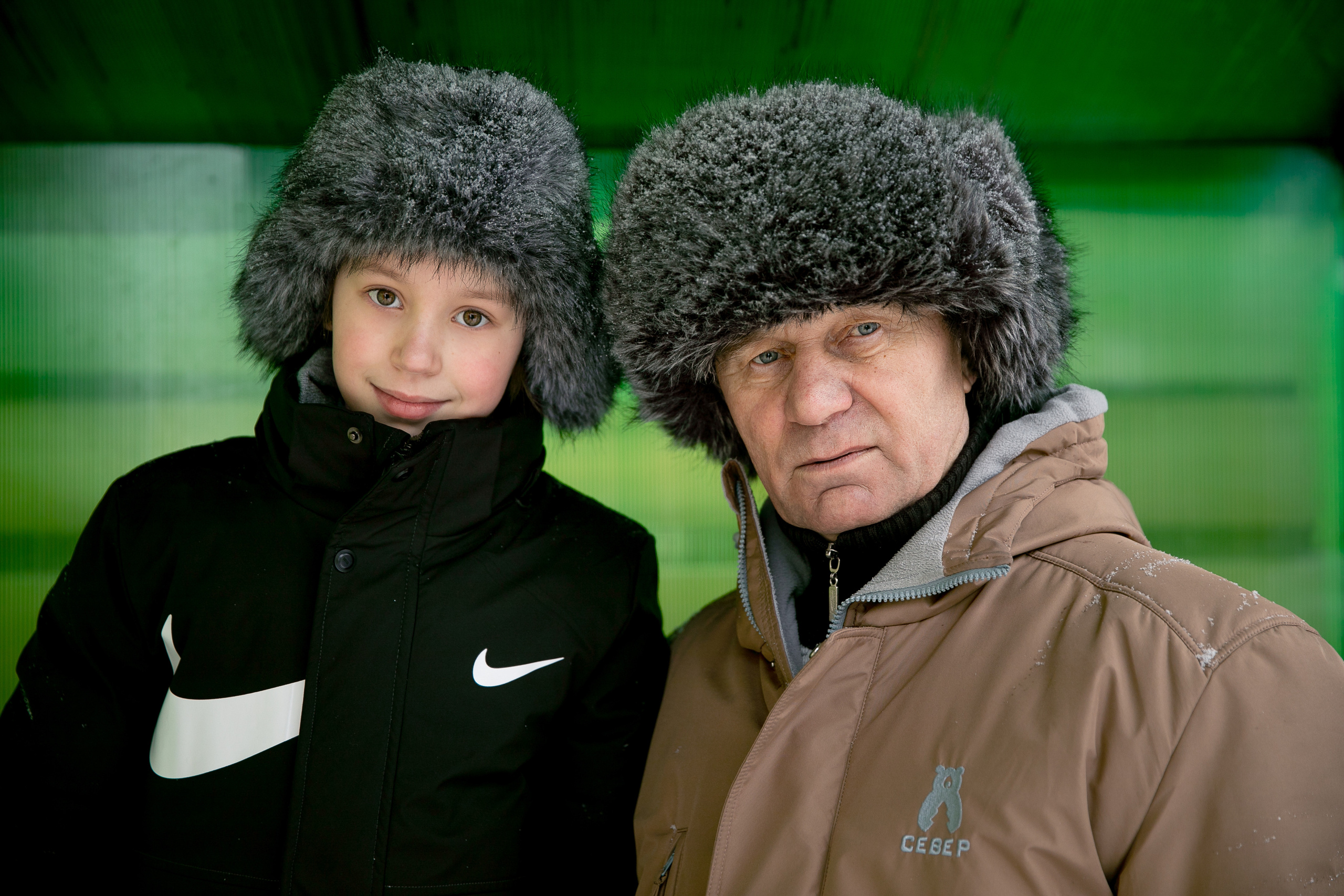 Внук и дедушка. Семейный и детский фотограф София Шарабурко, Томская область