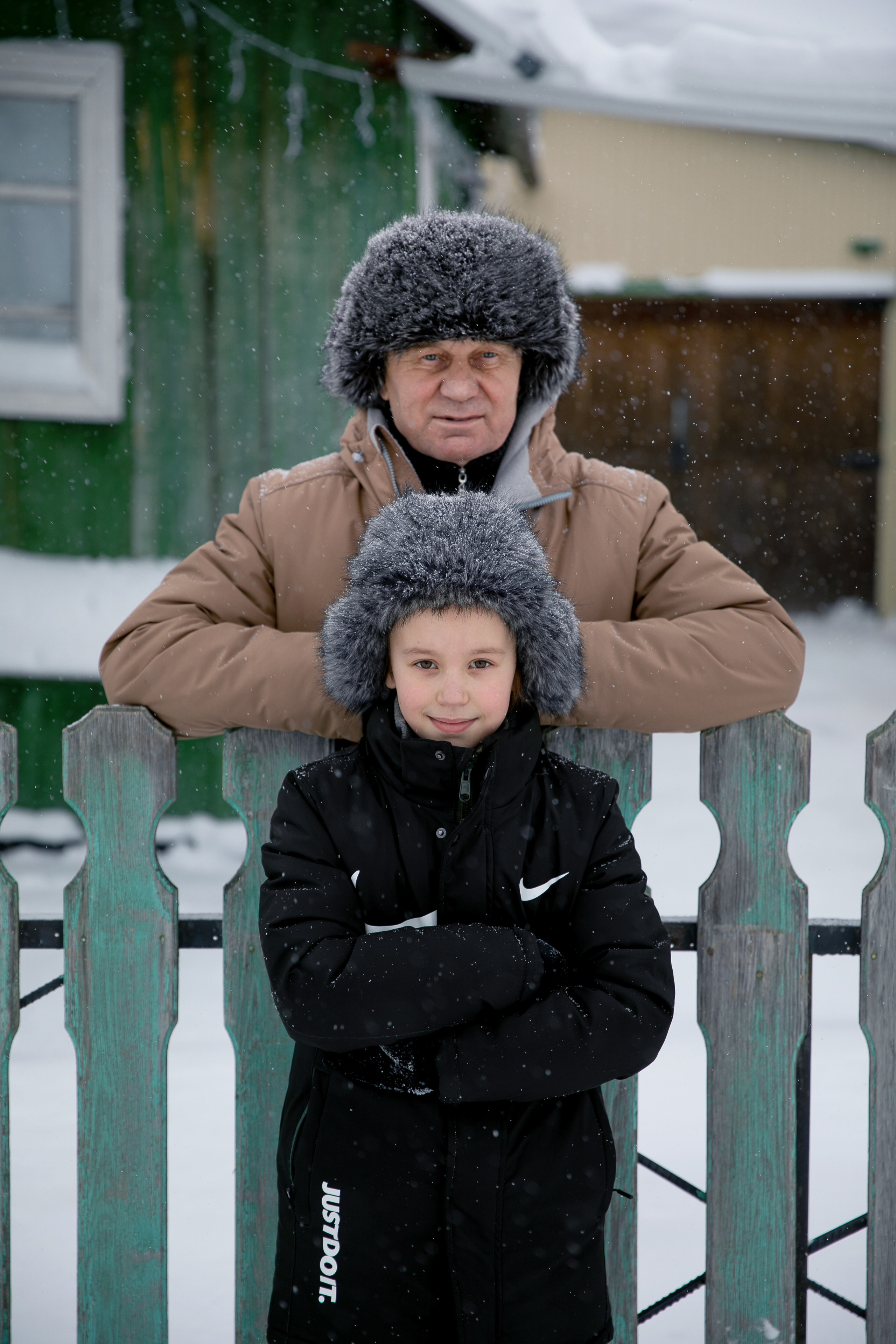 Внук и дедушка. Семейный и детский фотограф София Шарабурко, Томская область