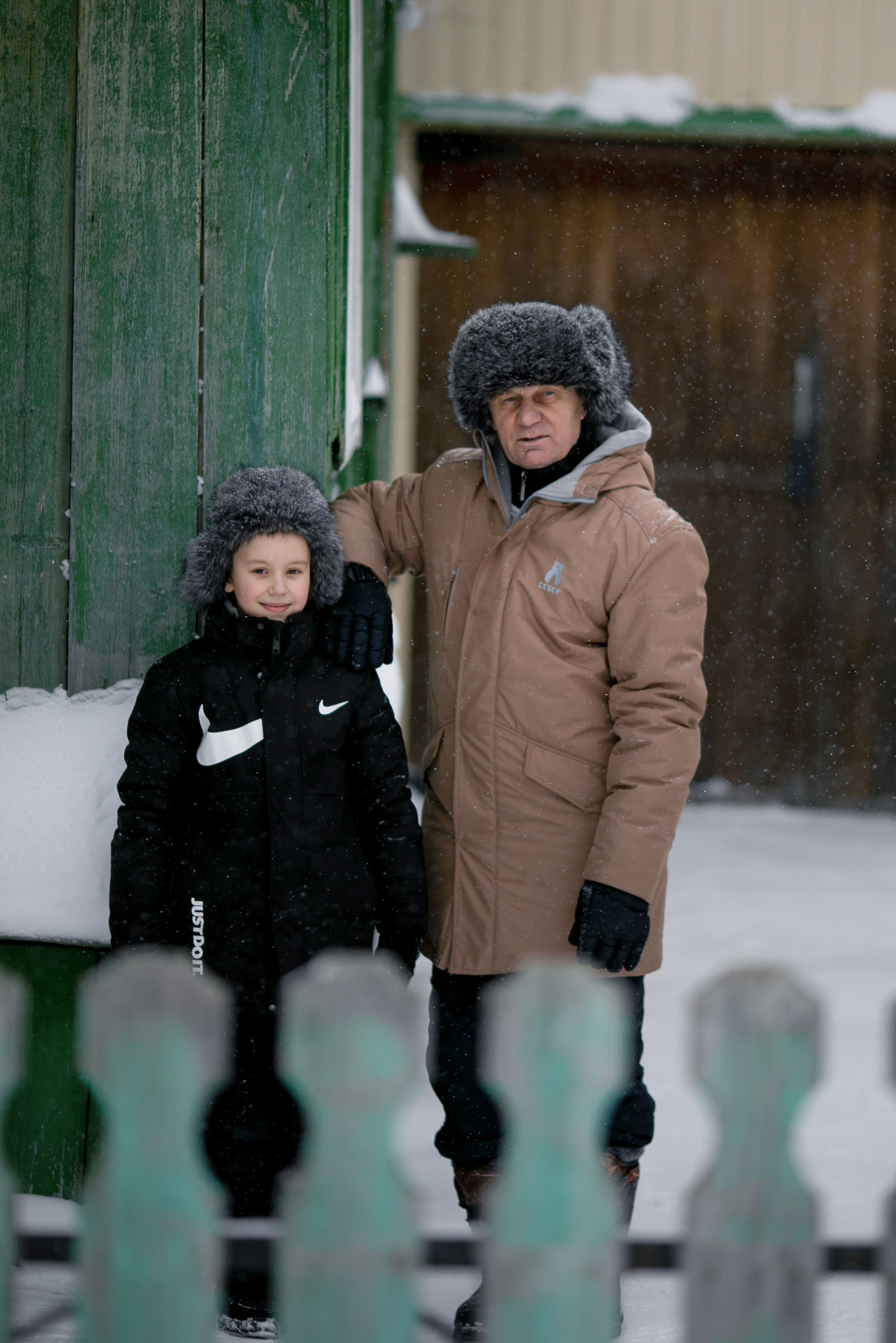 Внук и дедушка. Семейный и детский фотограф София Шарабурко, Томская область