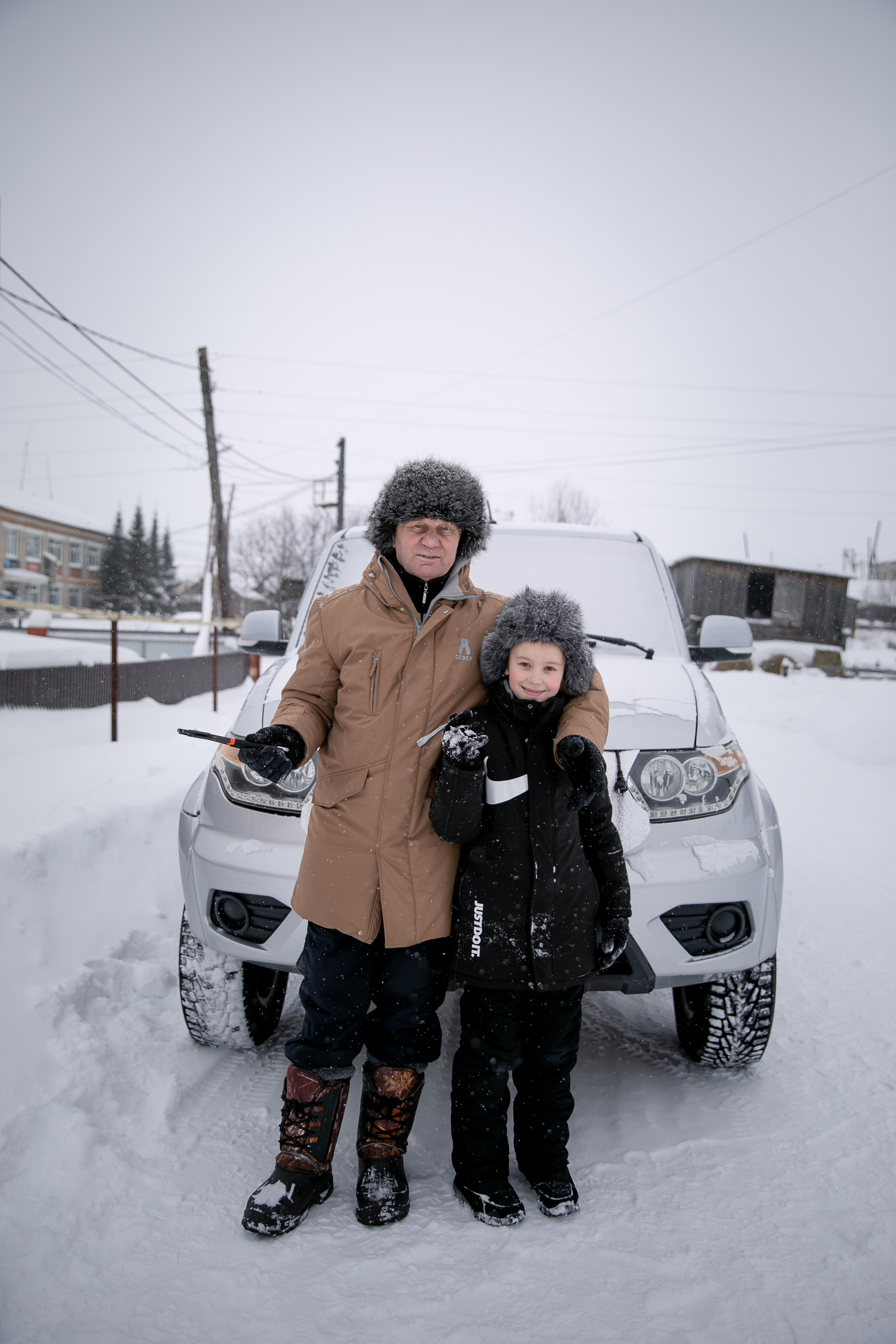 Внук и дедушка. Семейный и детский фотограф София Шарабурко, Томская область