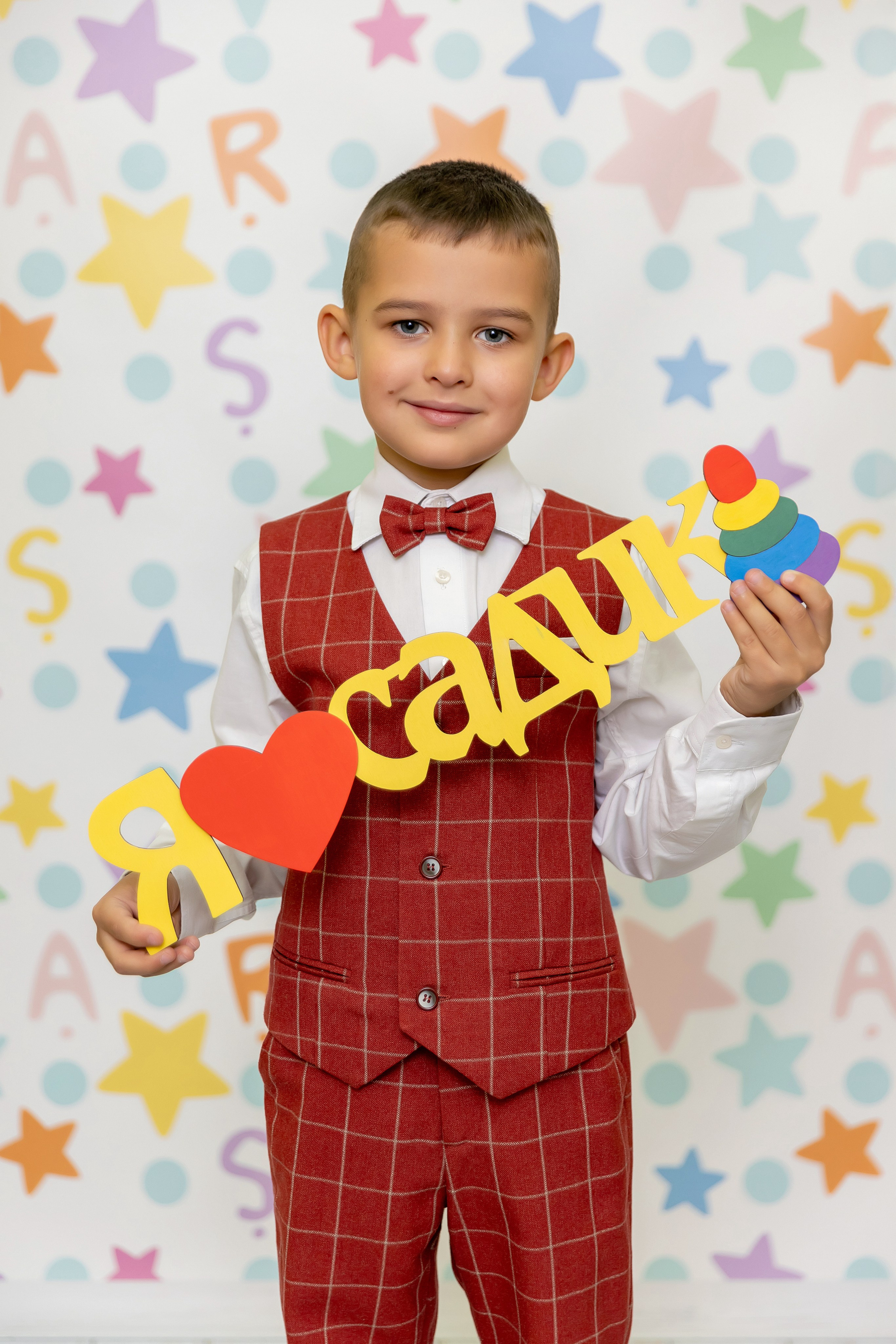 Примеры фото ДЕТСКИЙ САД. Фотограф Радужный ХМАО, Школьный фотограф, семейный фотограф, выпускной альбом