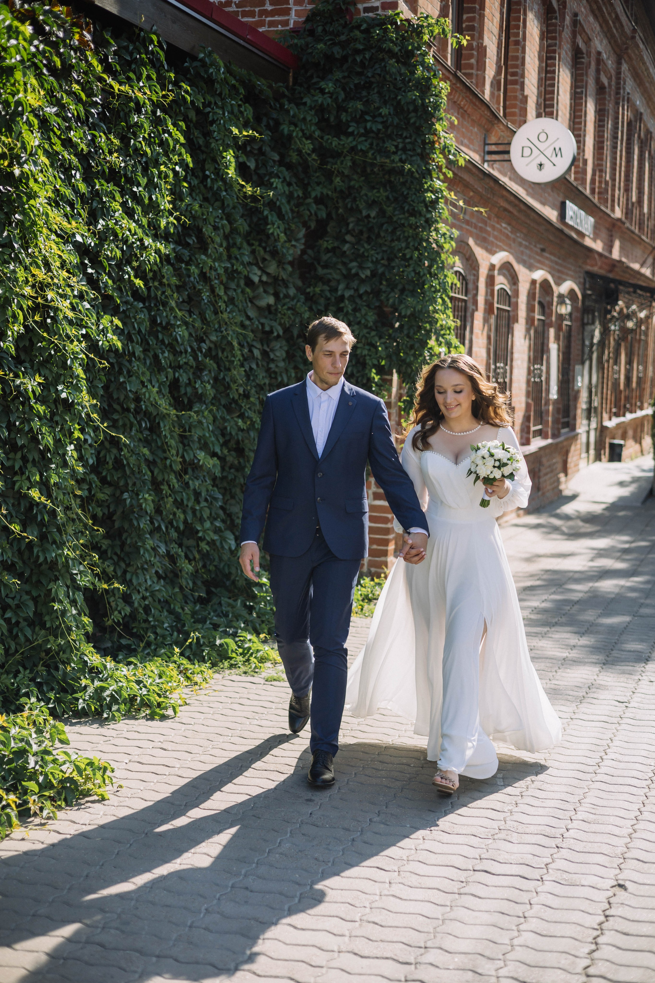 Прогулка. Фотограф Уфа Башкирия Мухаметянова Алина. Свадебный семейный портретный