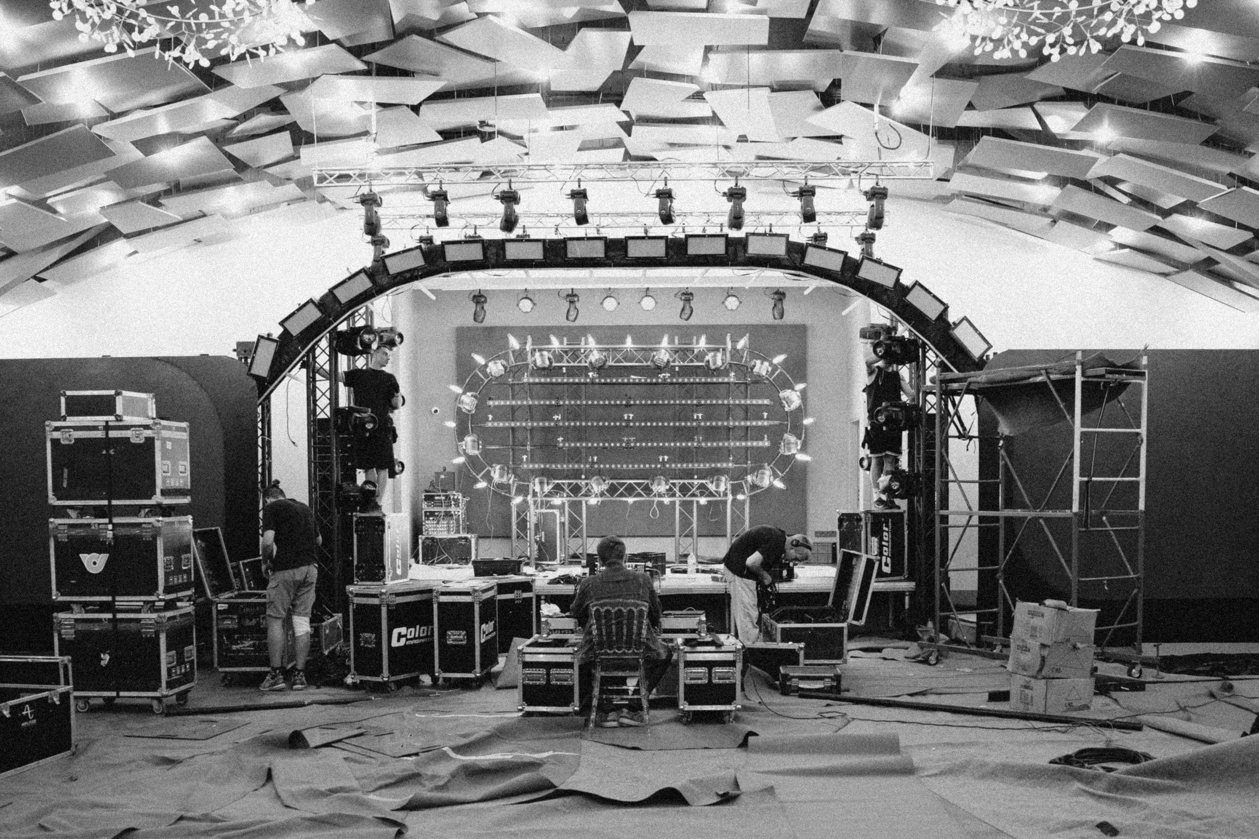 Бэки монтаж