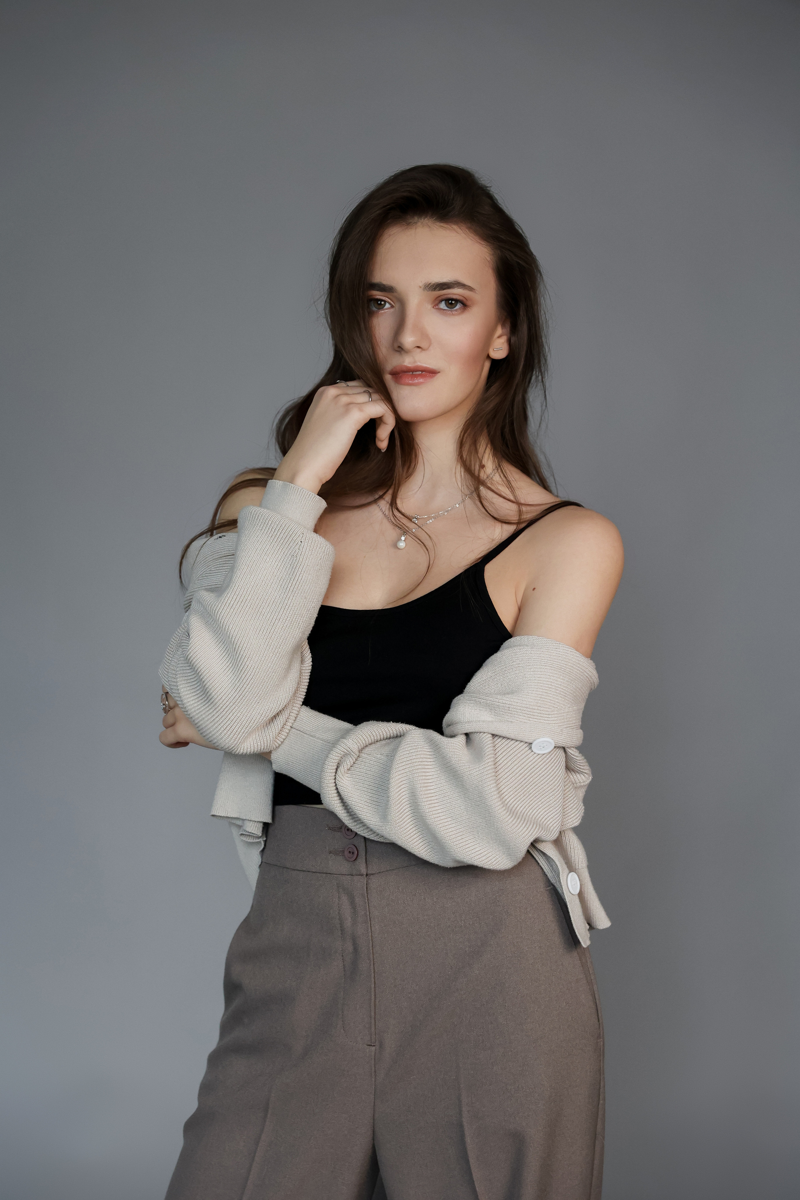 На сером фоне. Фотограф в Самаре Мальтеева Эльвира