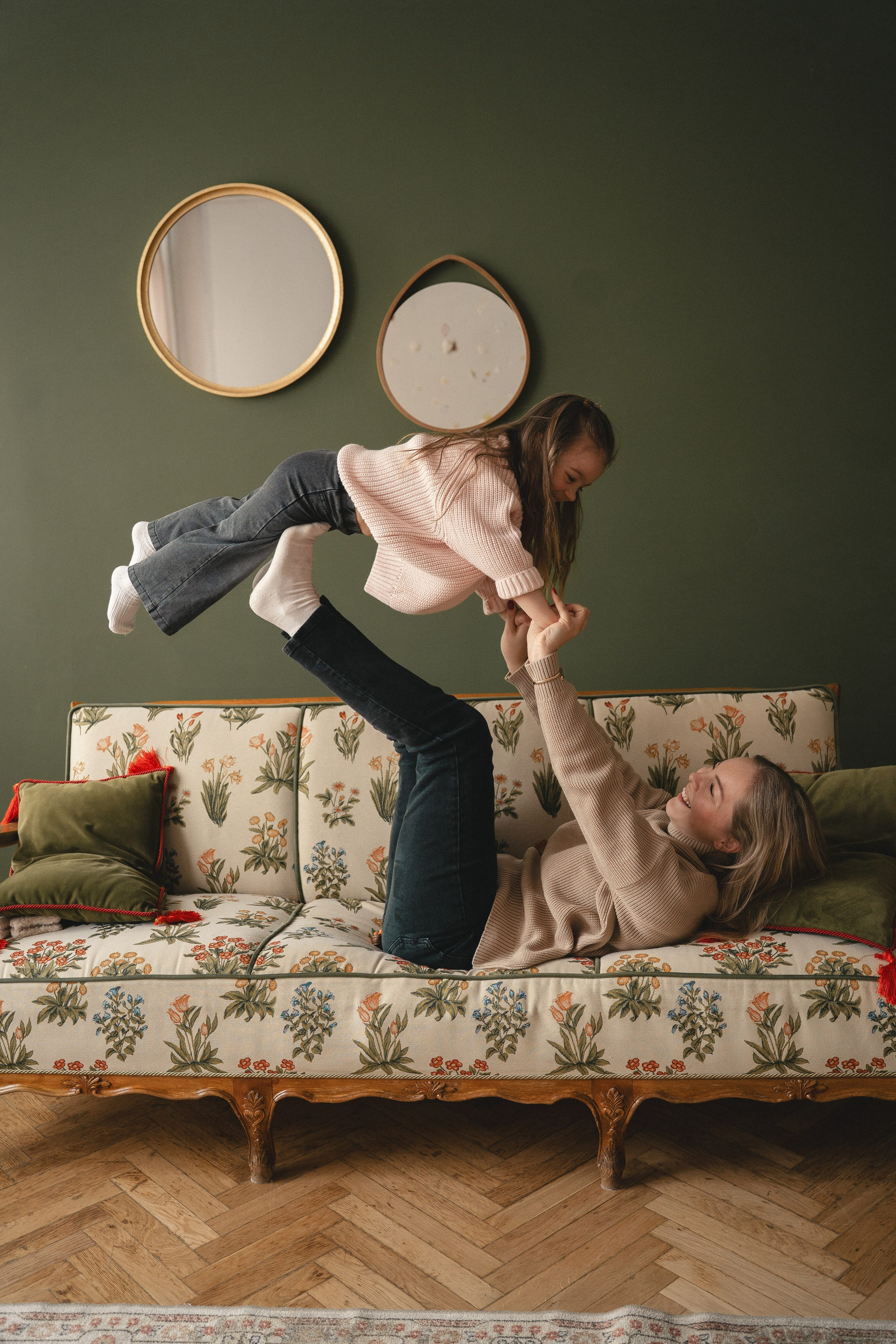 Оля и Настя. Фотограф/рилсмейкер в Москве и МО. Свадьбы, индивидуальные съемки, лавстори, беременность, мероприятия, бренды