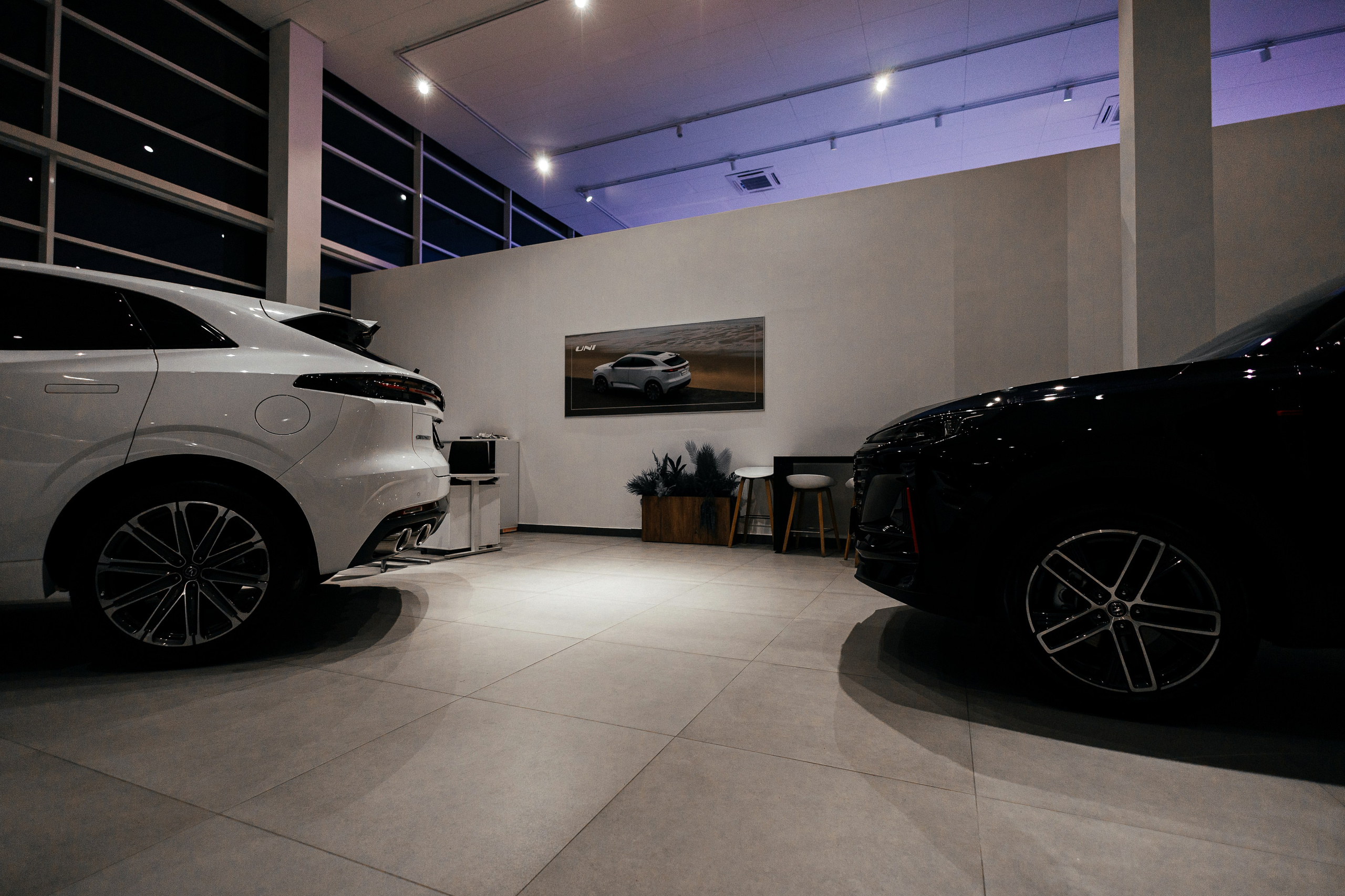 Автосалон OMODA \ Jaecoo \ Changan. Фотограф в Краснодаре Лагунов Владимир