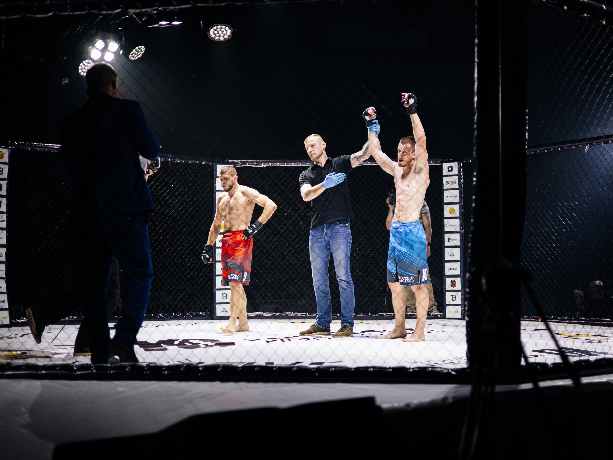 Бойцовская лига «KNOCK OUT». KRIS KRUPINNIKOVA