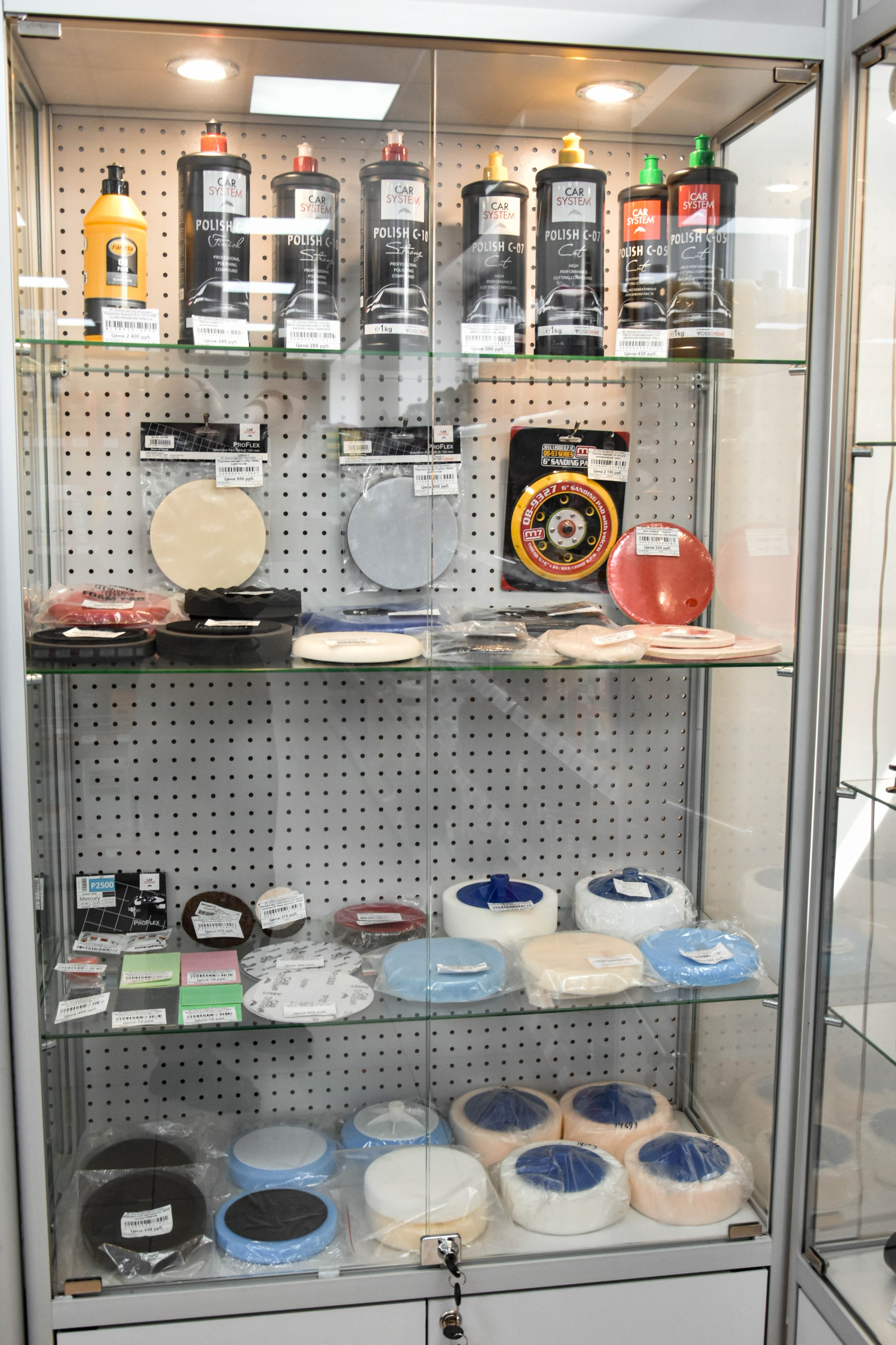 Салон запчастей. Женский фотограф в Людиново и Киров