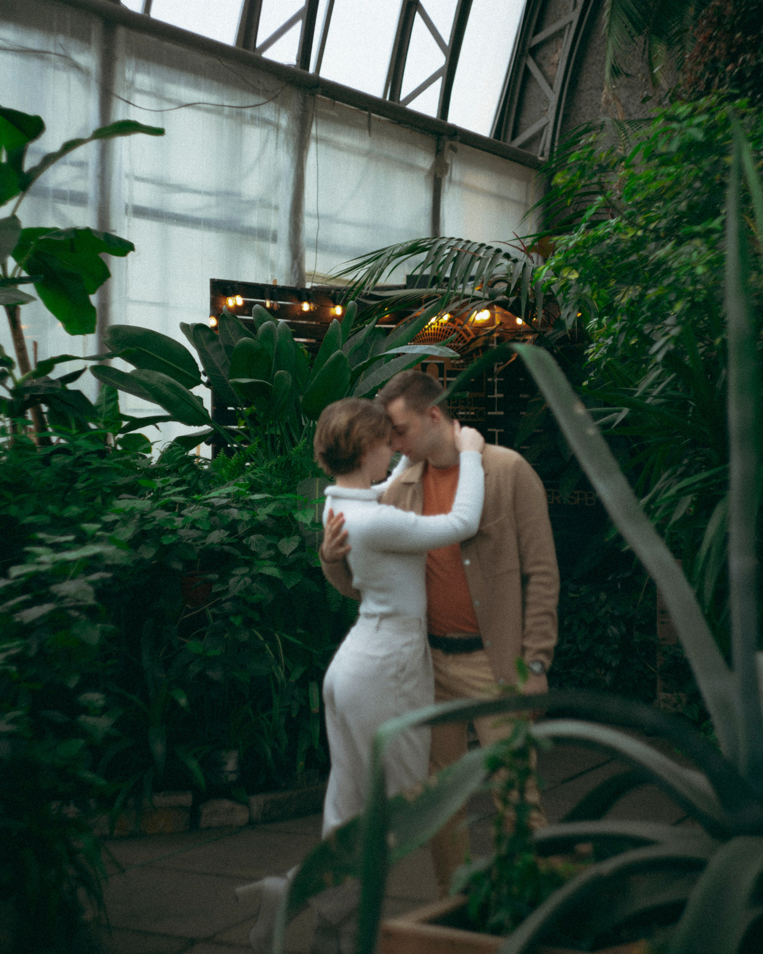 Lovestory in greenhouse on Chernyshevskaya. Katya Che | Photographer | Beograd