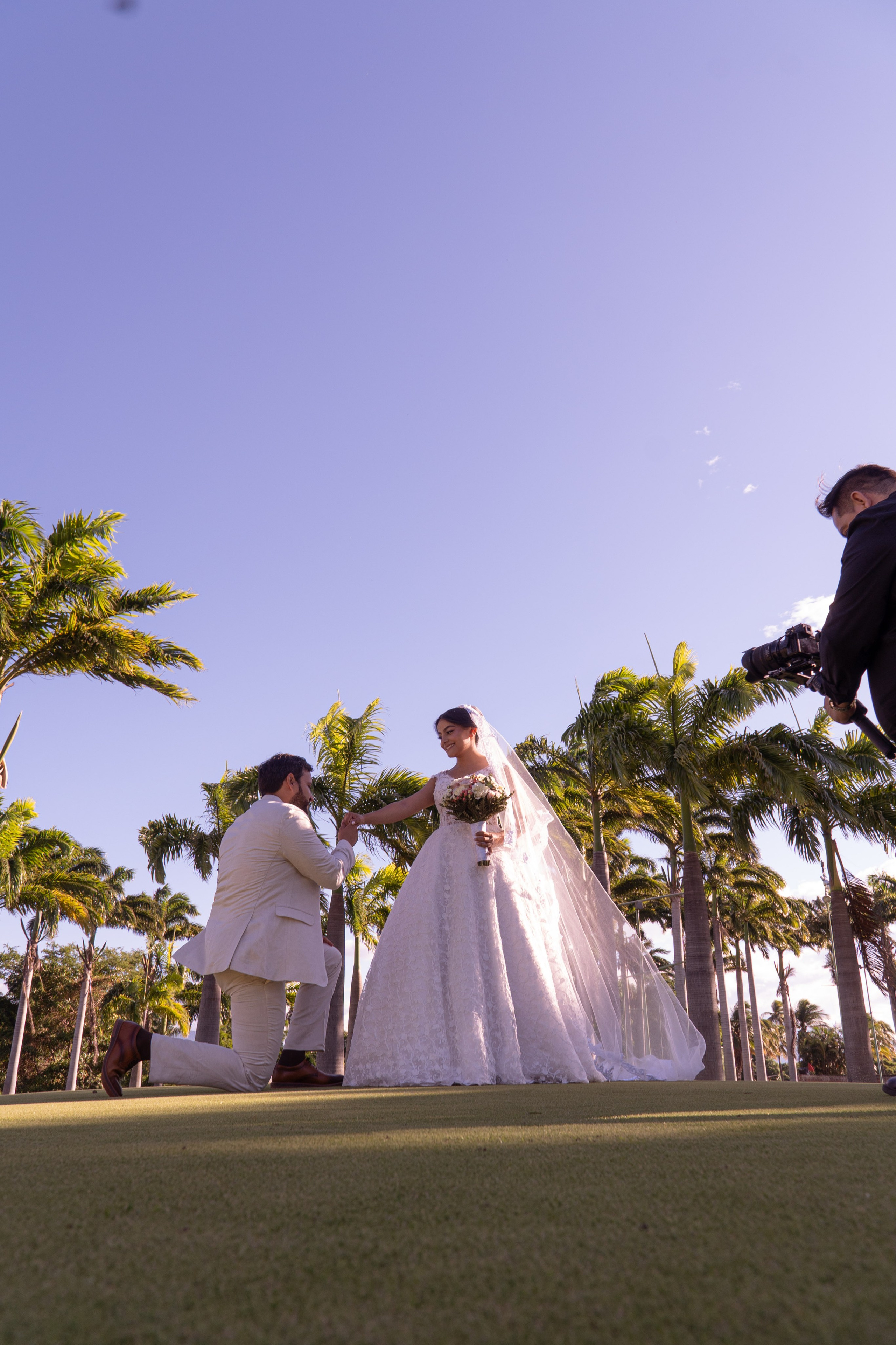Carola & Gerson. Wedding Photographer in Barcelona and Medellin