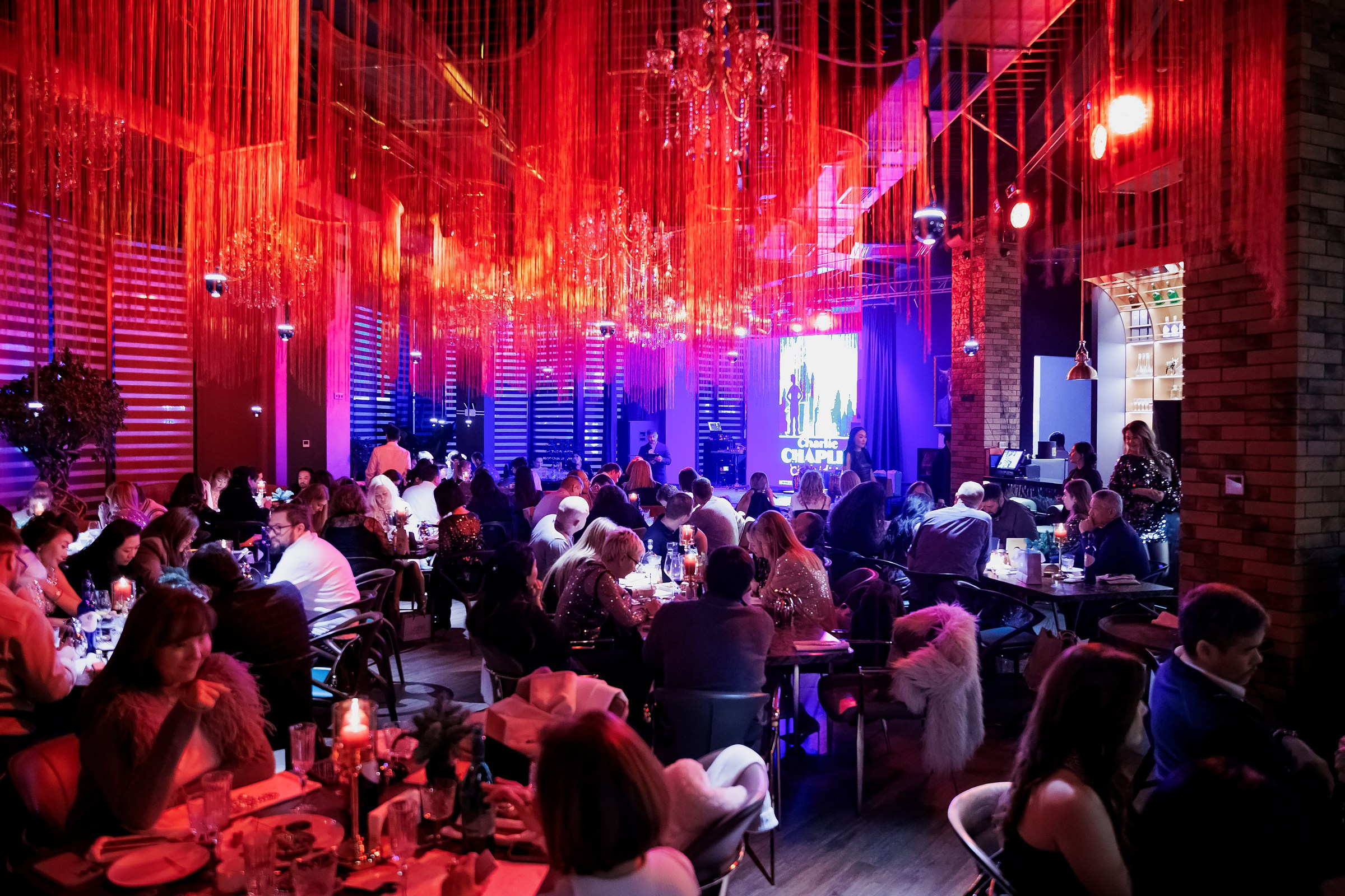 Вокруг Света за 60 Секунд-Sunset Meat Restaurant. Репортажный фотограф в Алматы Каюпов Сержан