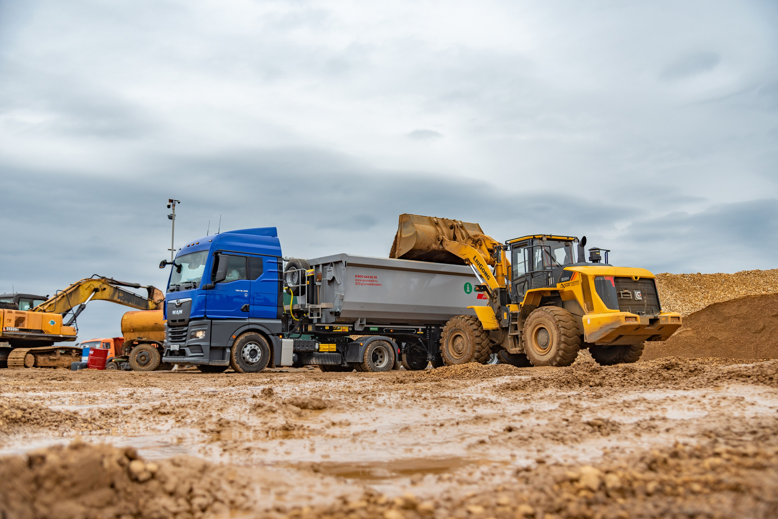 Фотосъёмка: Коммерческая техника / Грузовые авто в Москве. Интерьерный & Репортажный фотограф Озеров Денис, г. Москва