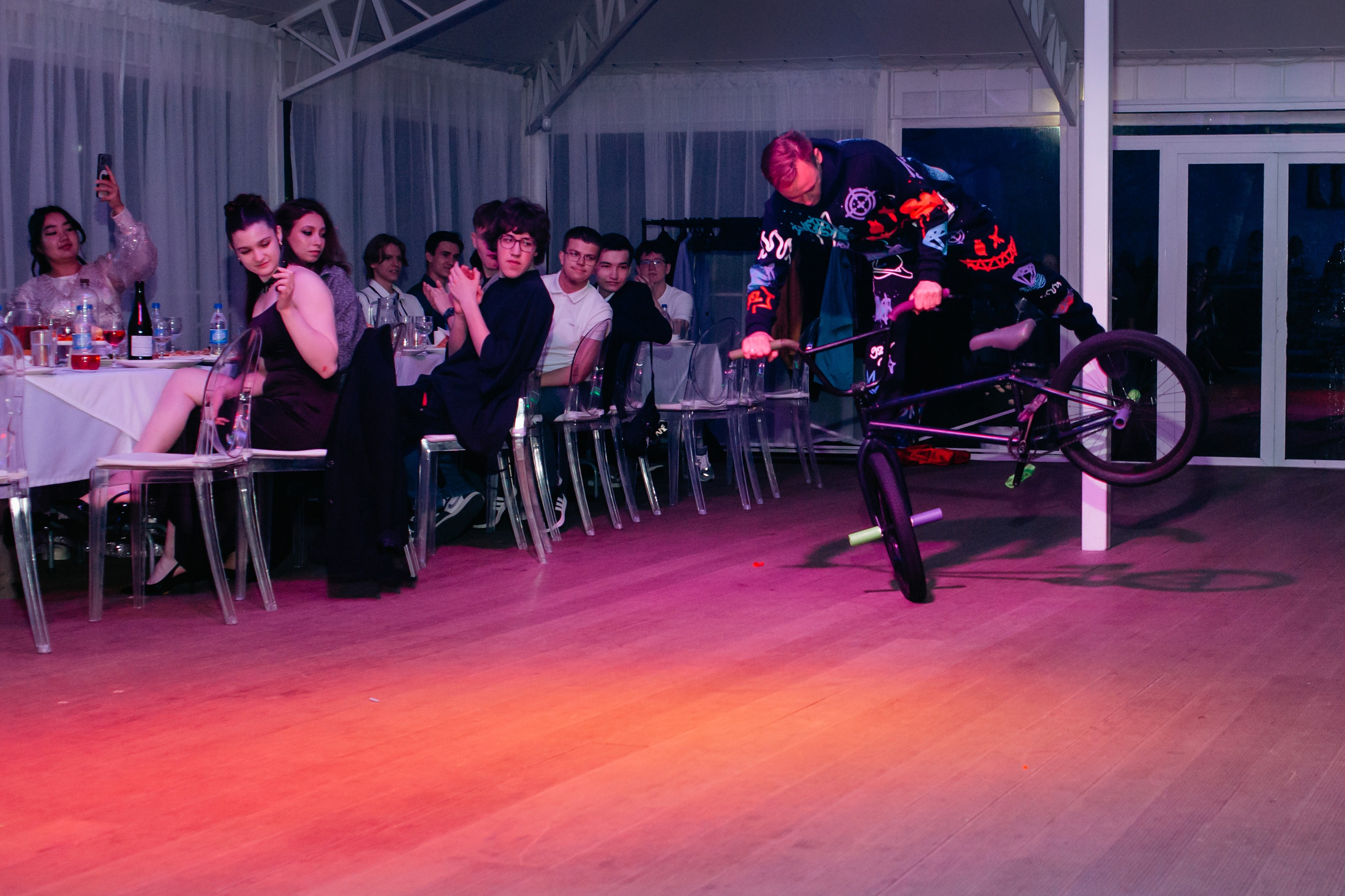 Выпускной 2025 (41 школа) 11 класс. Фотограф в Челябинске Ополихина Анна