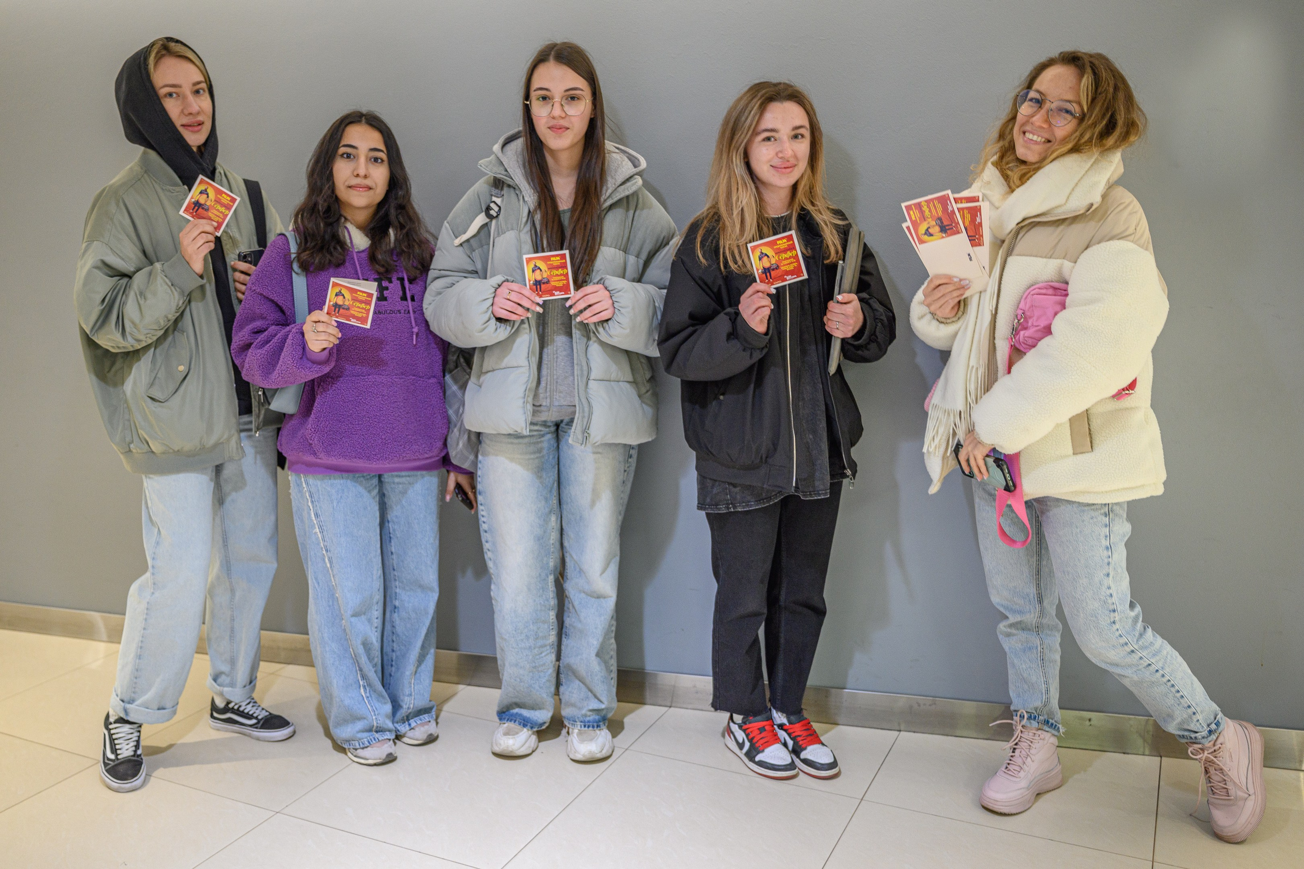 Предпремьерные съёмки кинопоказов. Семейный, уличный и пейзажный фотограф в Москве Никифоров Виктор