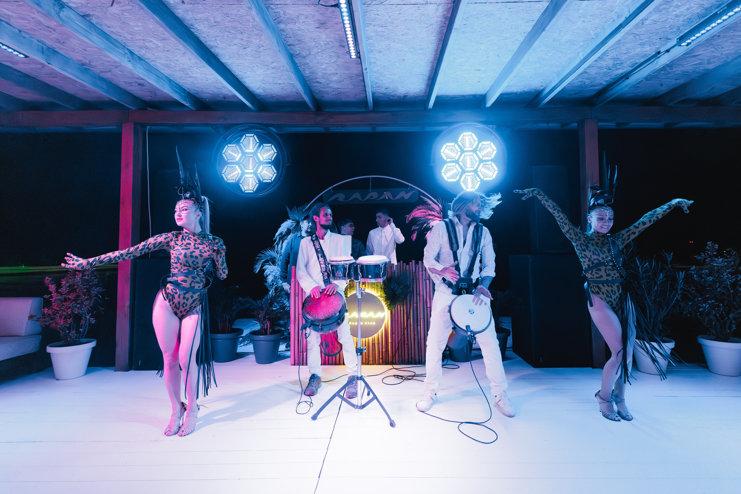 TROPICAL DISCO BIRTHDAY PARTY