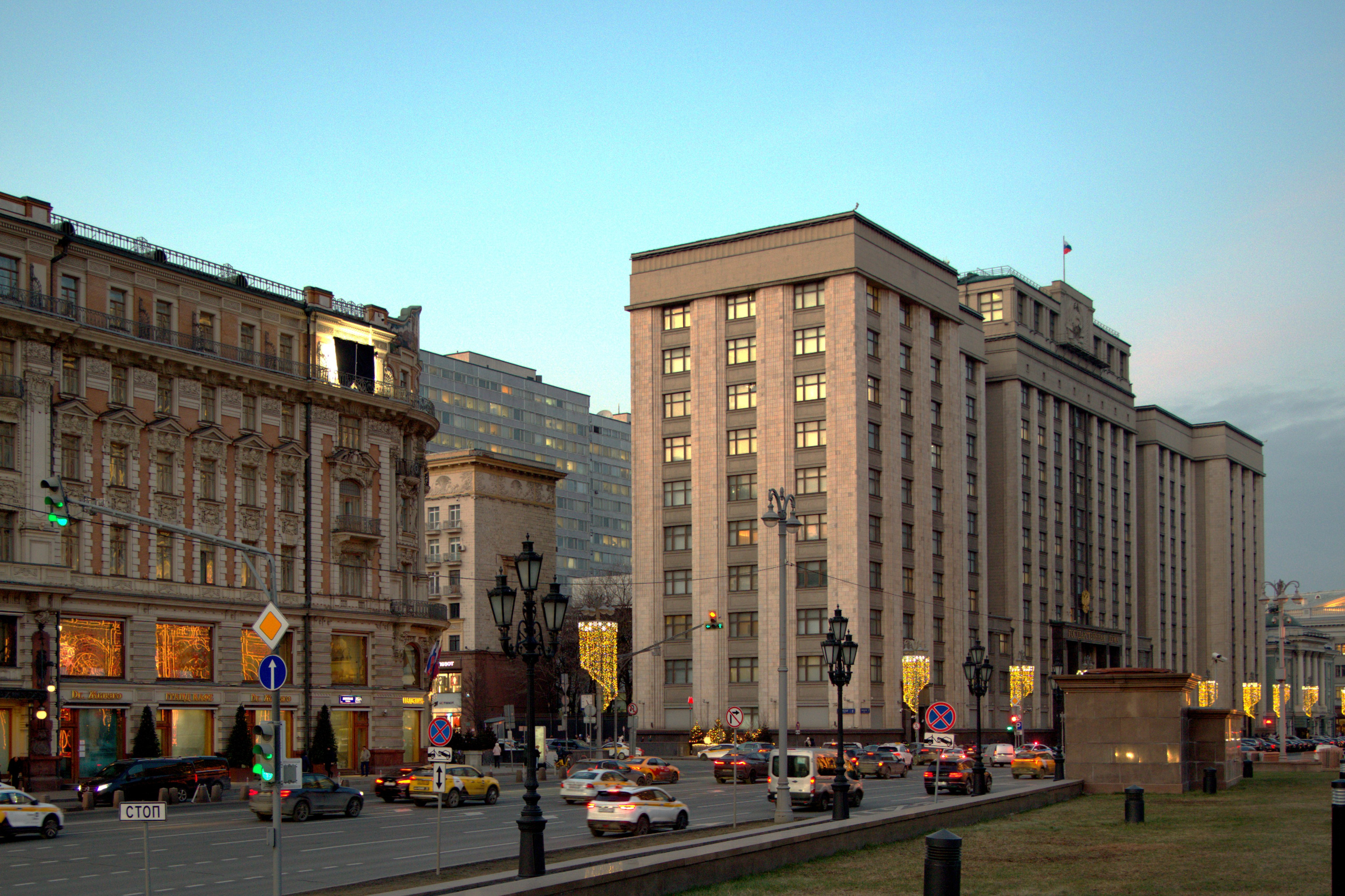 МОЙ ГОРОД. ФОТОГРАФ В МОСКВЕ СТАНИСЛАВ КОБЗЕВ