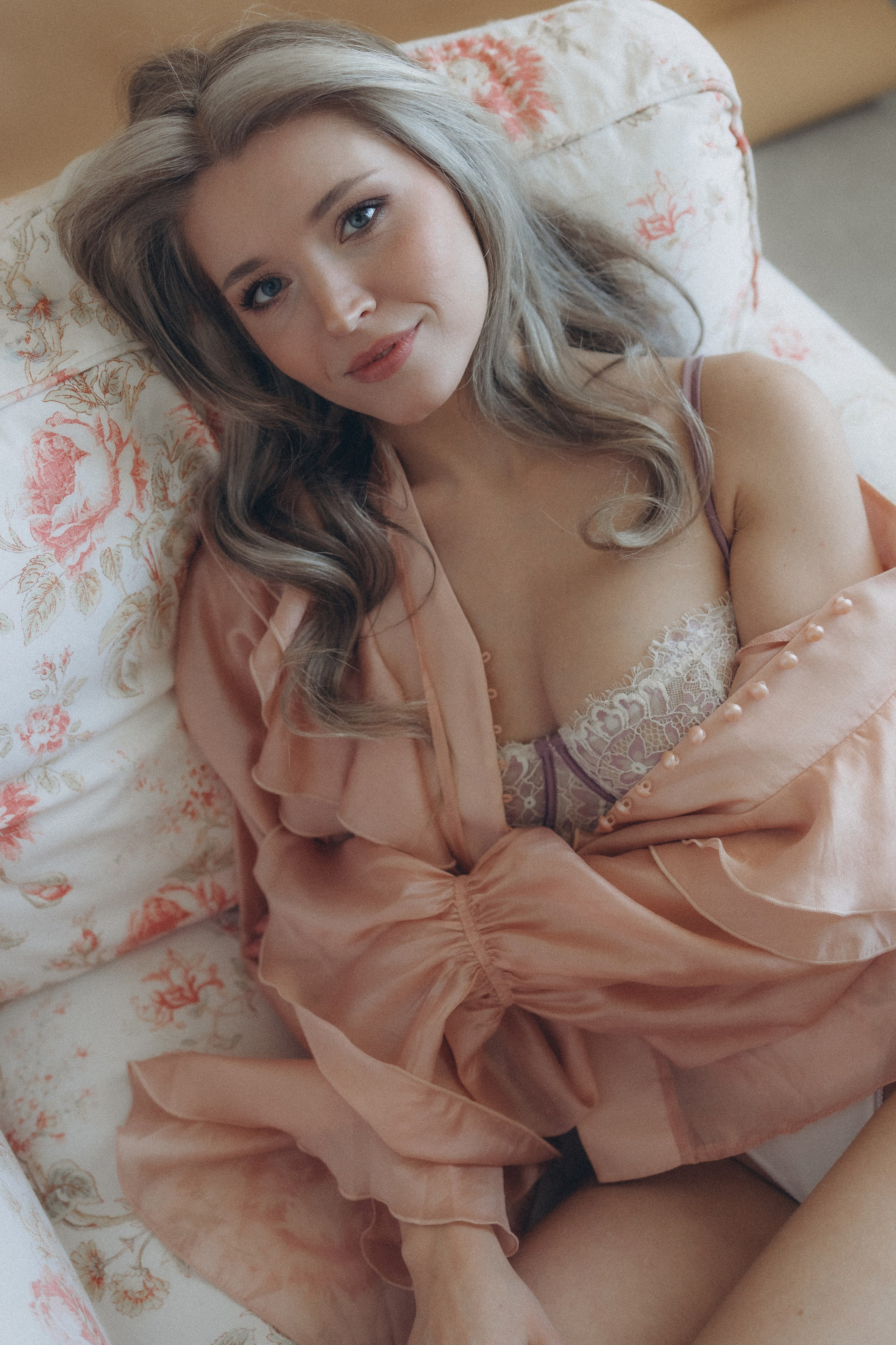 Девушка весна. Главная