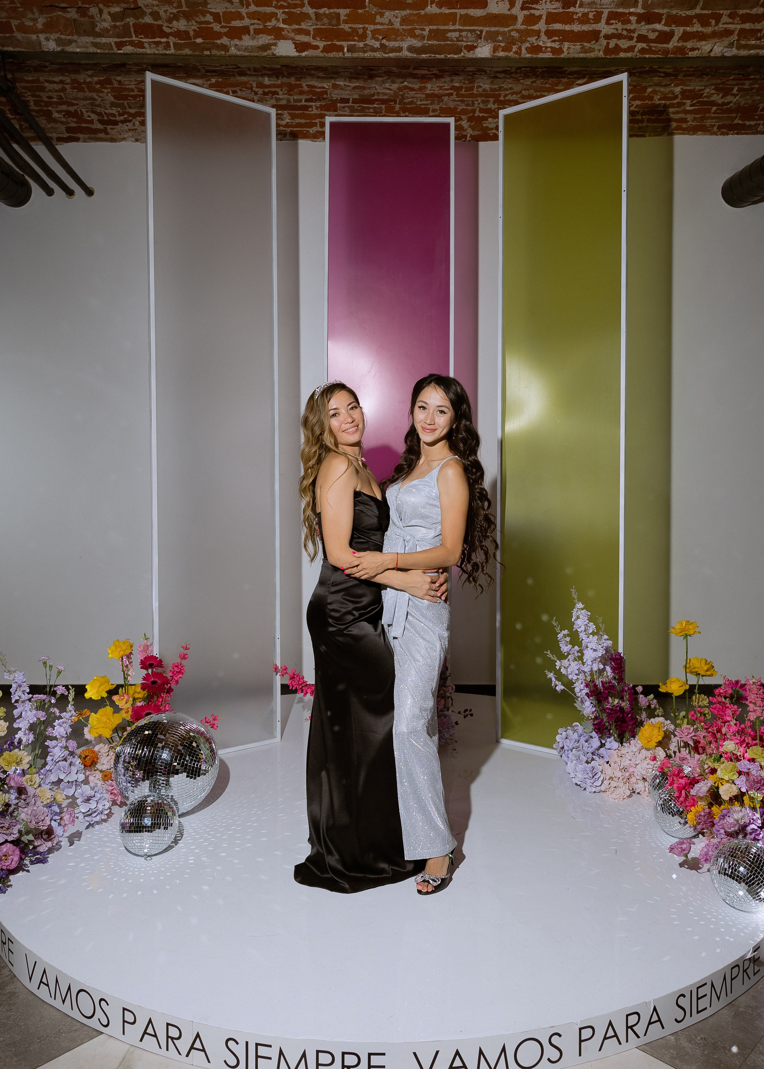 Дмитрий и Алита. Фотограф Эмиль Исякаев