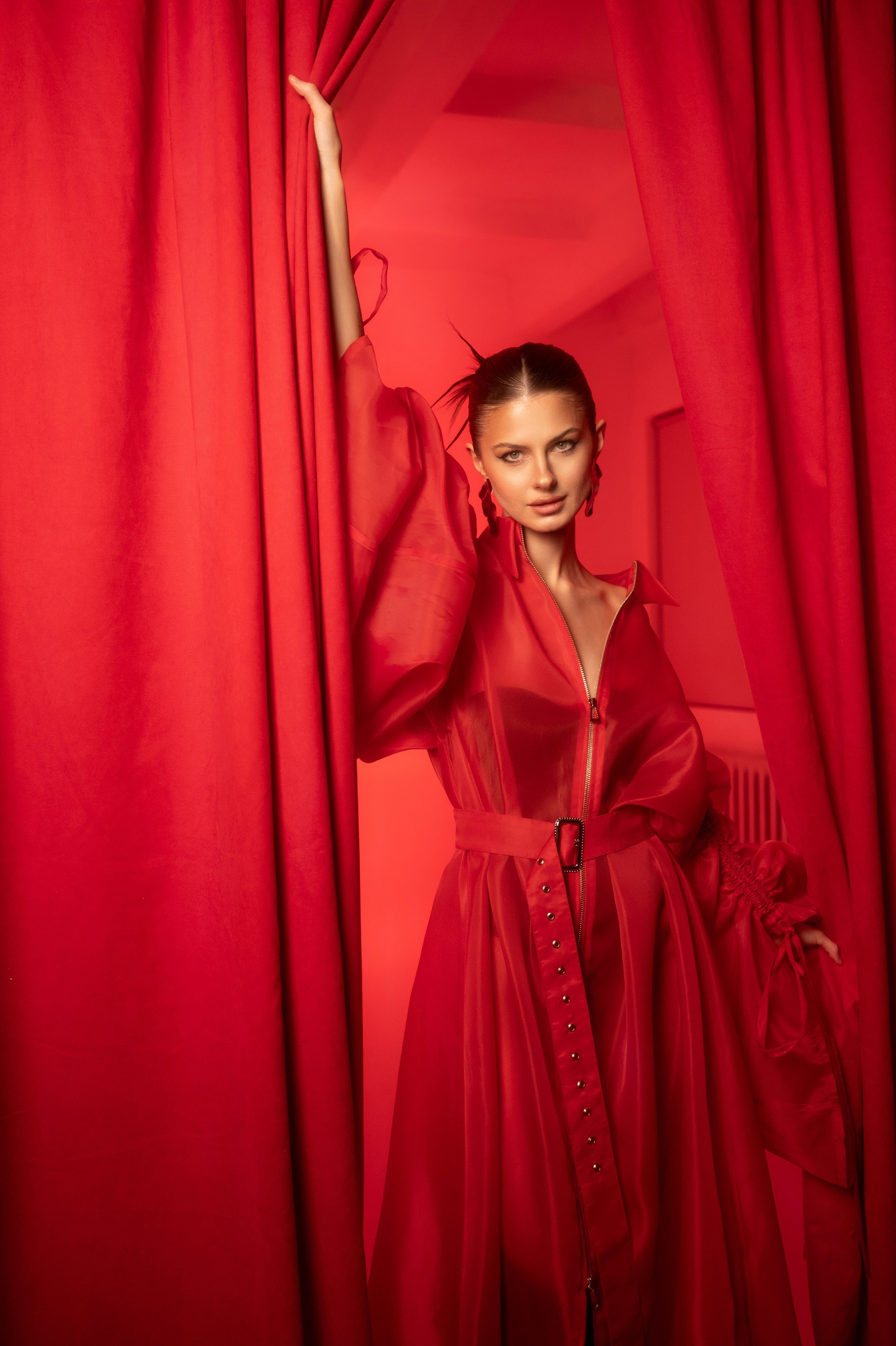 Total red. Контент и бизнес съемка. Первоуральск, Екатеринбург.Наталья Старек