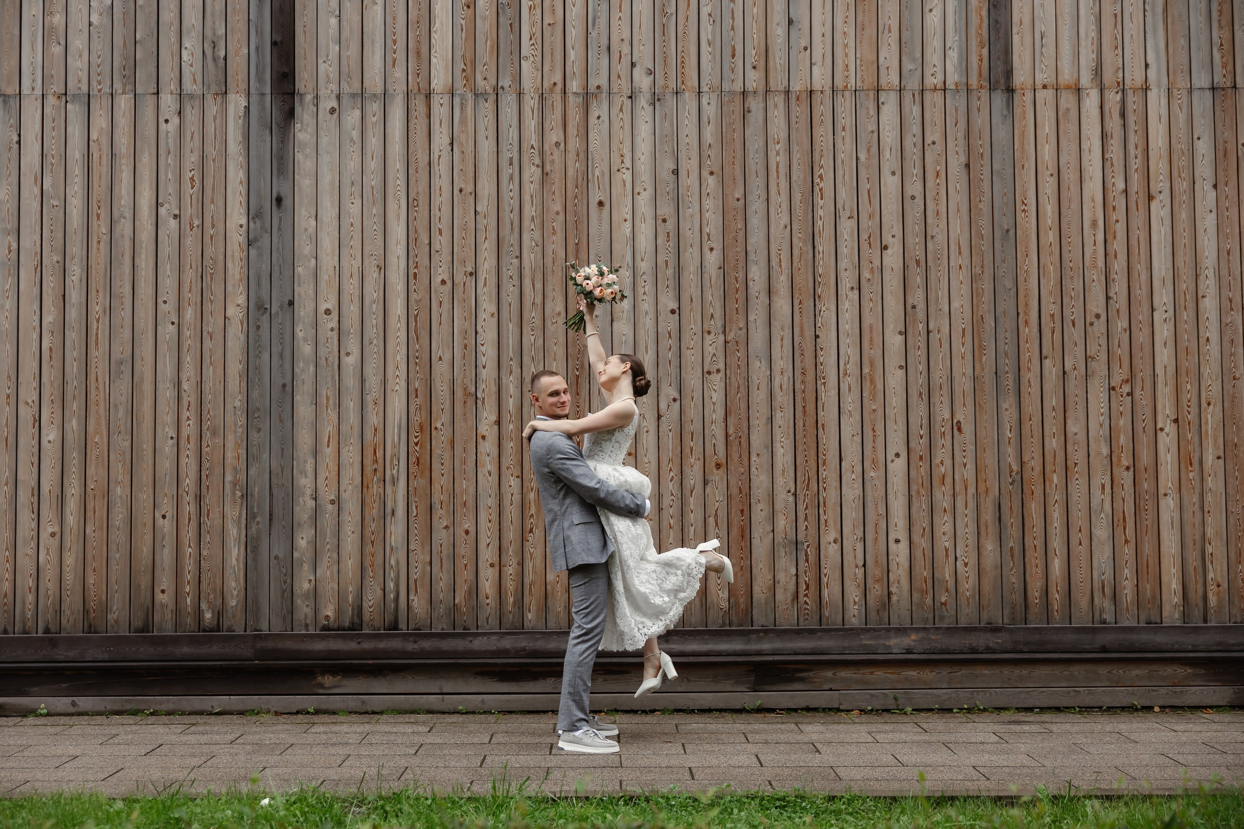 Свадебная фотосессия: 5 ошибок позирования. Как красиво получиться на фото, не будучи моделью. Фотограф, видеограф на свадьбу в Москве Никита Назаров