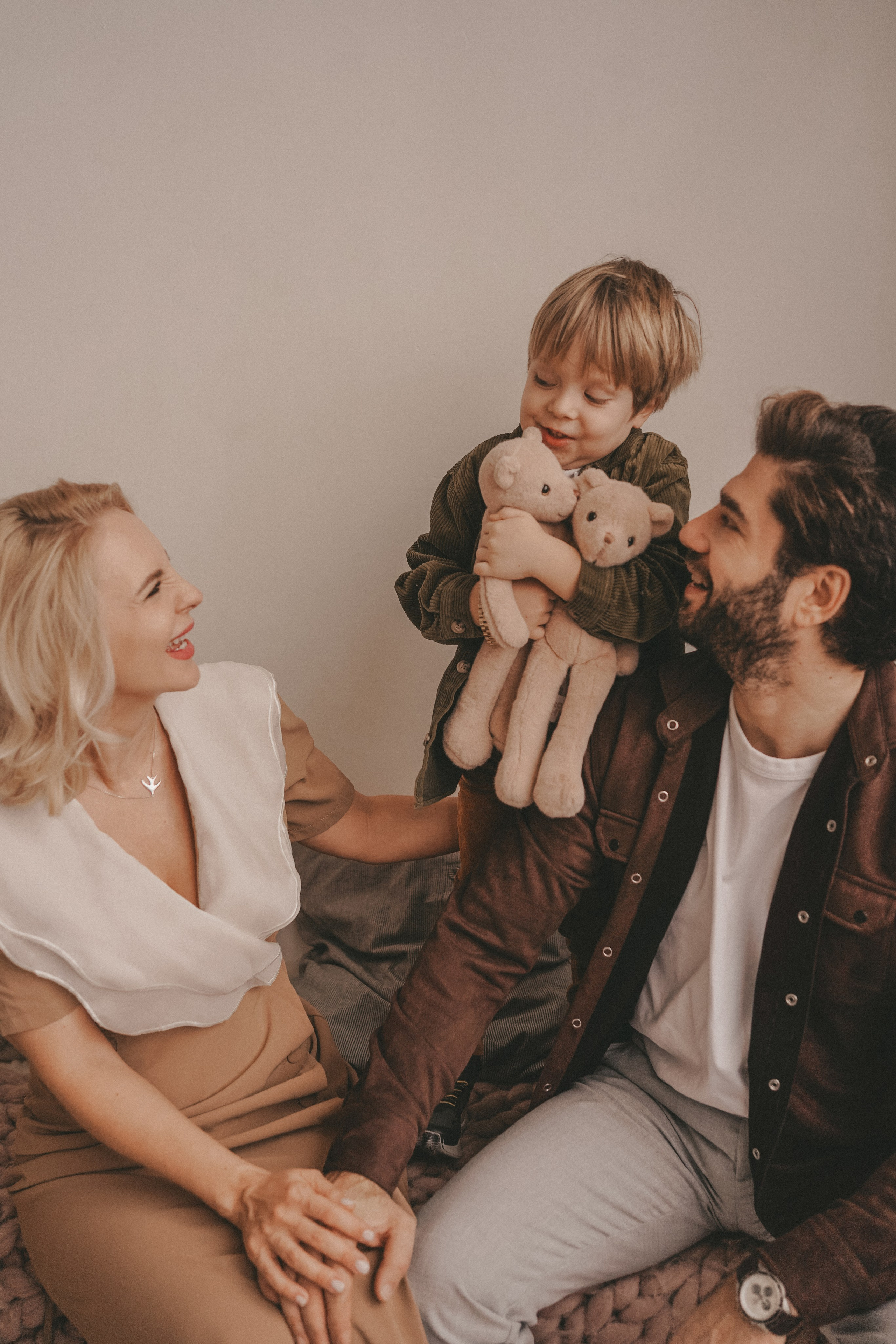 Семейные фотосессии в студии. Семейный фотограф в Тольятти Екатерина Невзорова