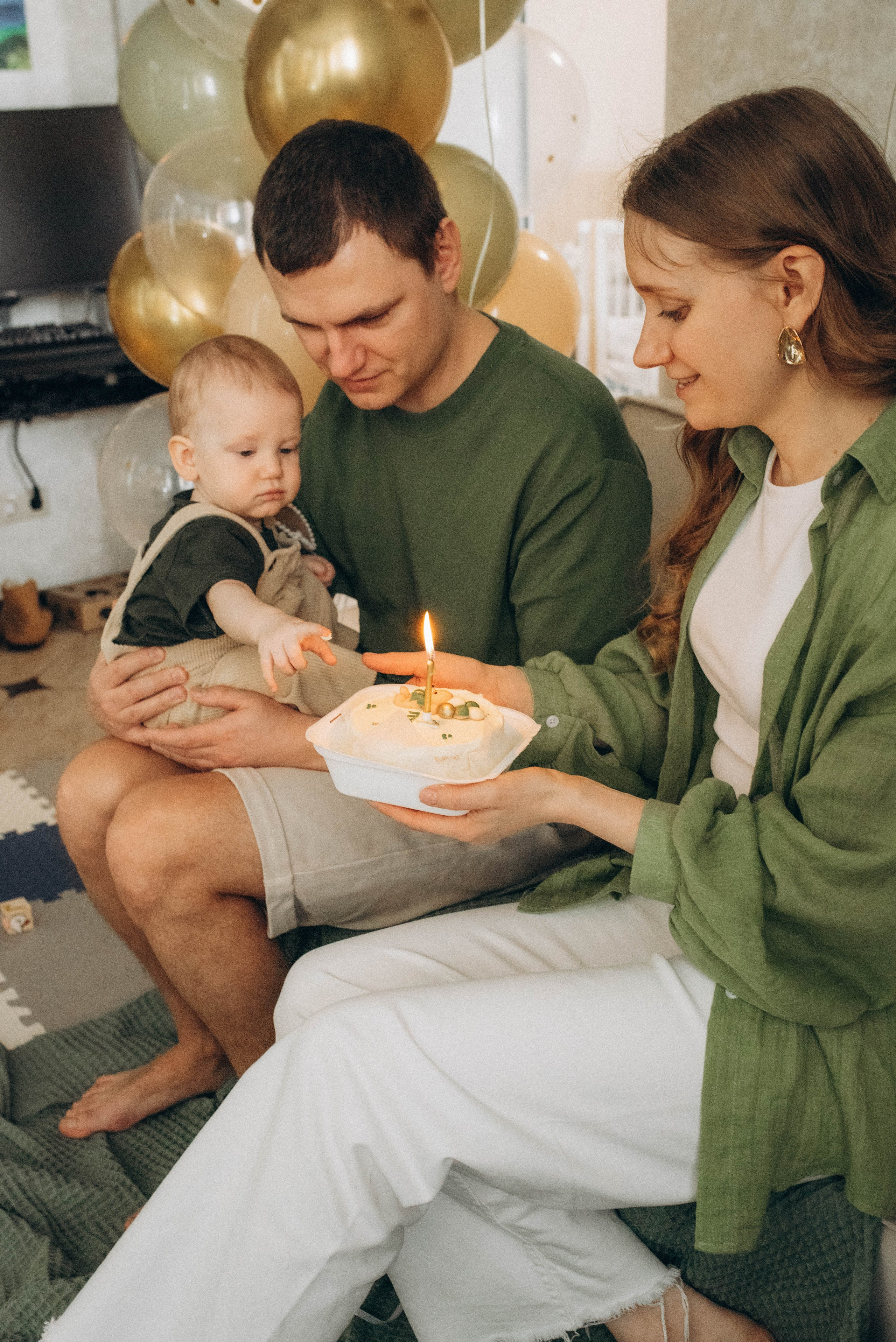 Семейная фотосессия ко дню рождения малыша. Семейный фотограф в Железнодорожном Масаева Елена