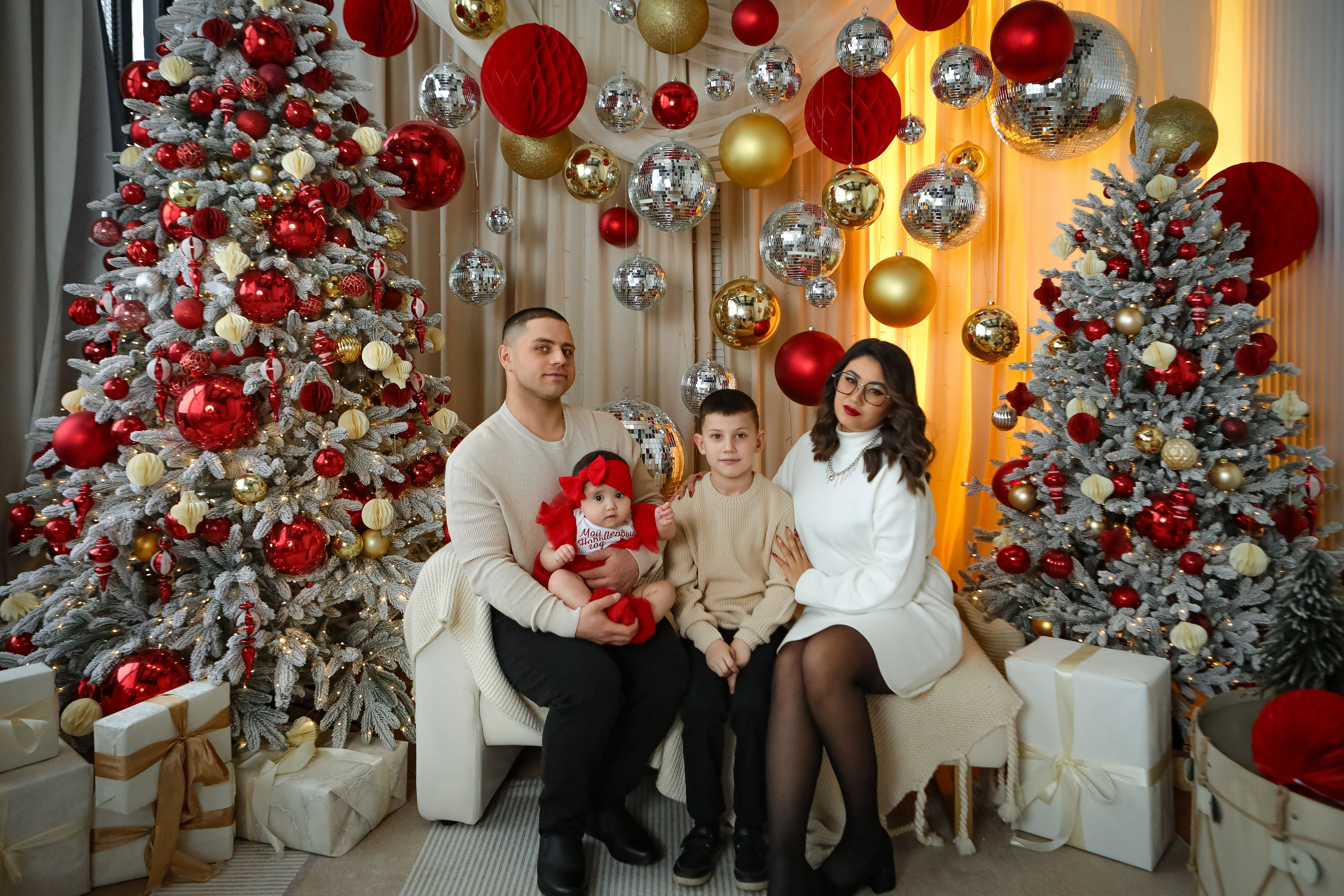 НОВОГОДНИЕ ФОТОСЕССИИ 2025-2026. Фотограф г. Хабаровск. Семейные и индивидуальные съёмки
