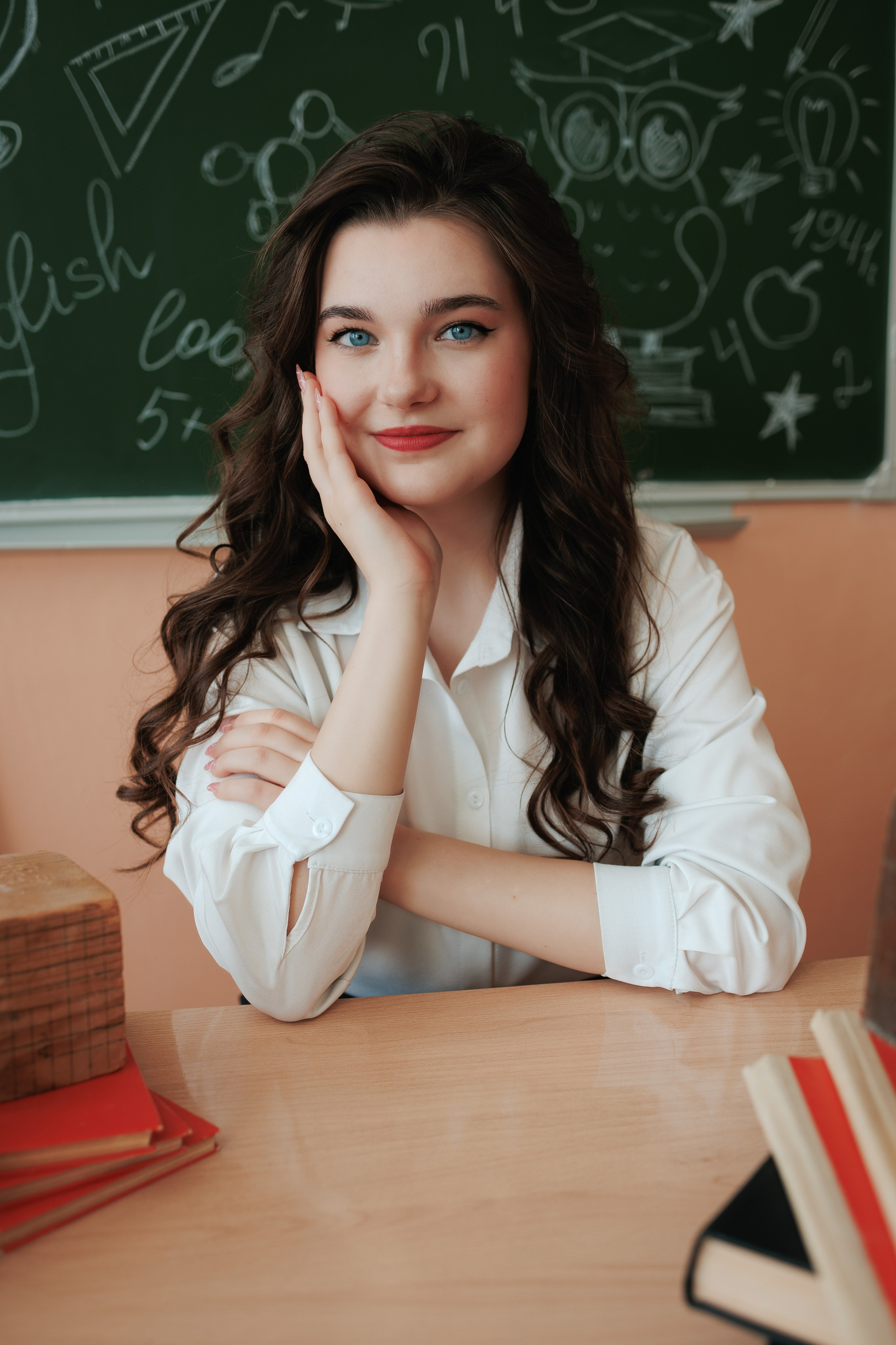 Позы для школьной фотосессии. Фотограф Медногорск Кувандык Оксана Шерехода свадебные, семейные, индивидуальные, школьные фотосессии. Печать фотоальбомов