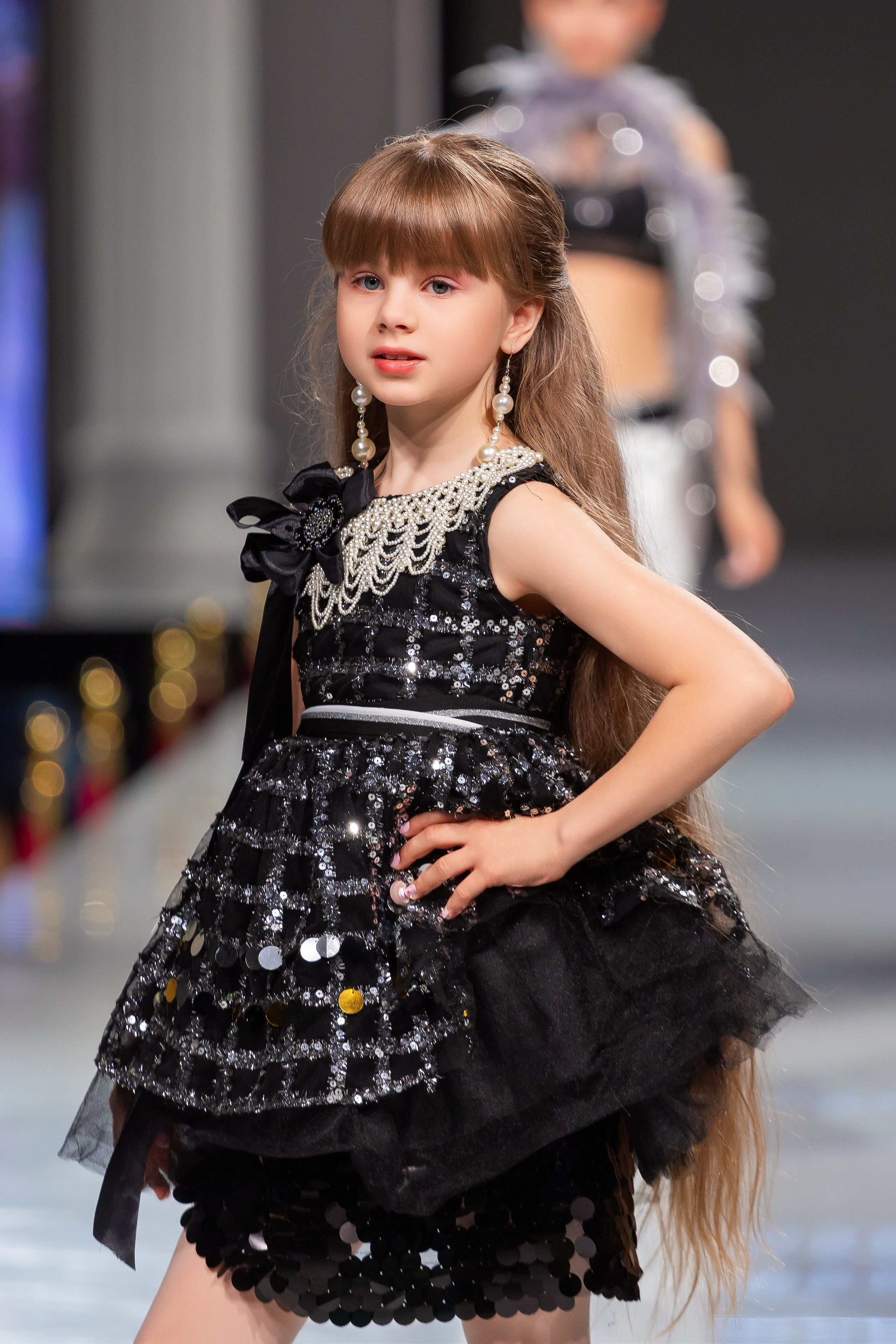 Estet Fashion Week. Photomantis