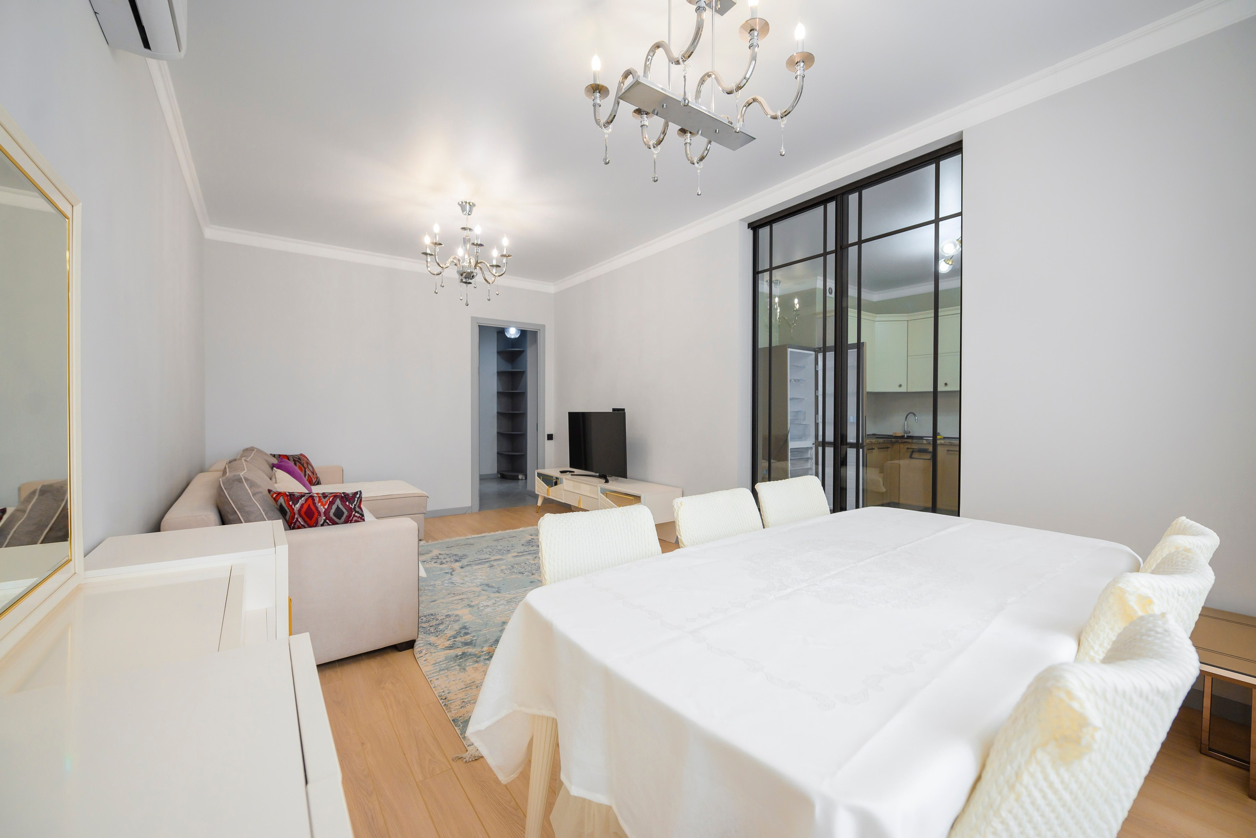 Продажа квартиры в ЖК Metropole. Интерьерный и репортажный фотограф в Алматы