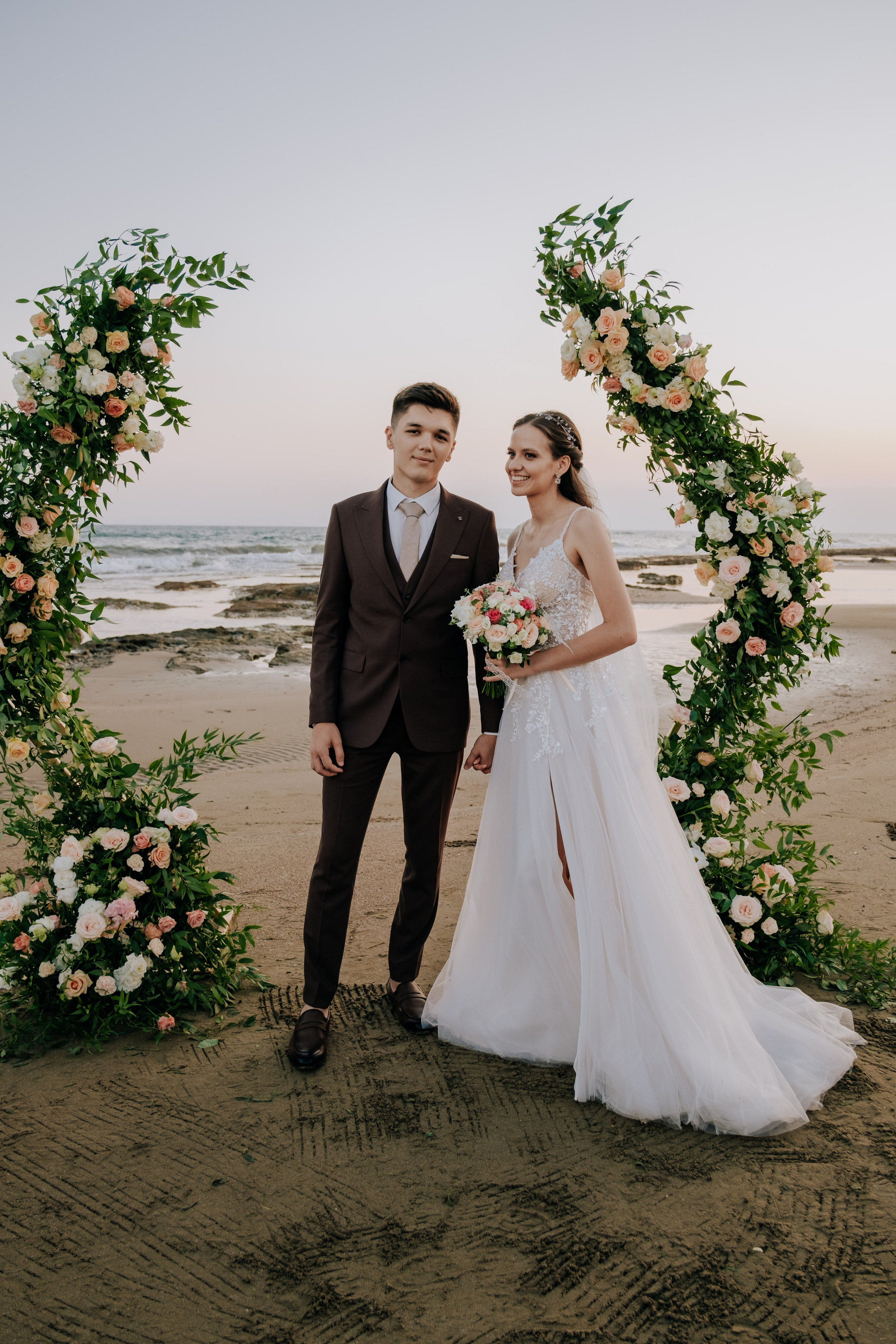 История Элины и Амира