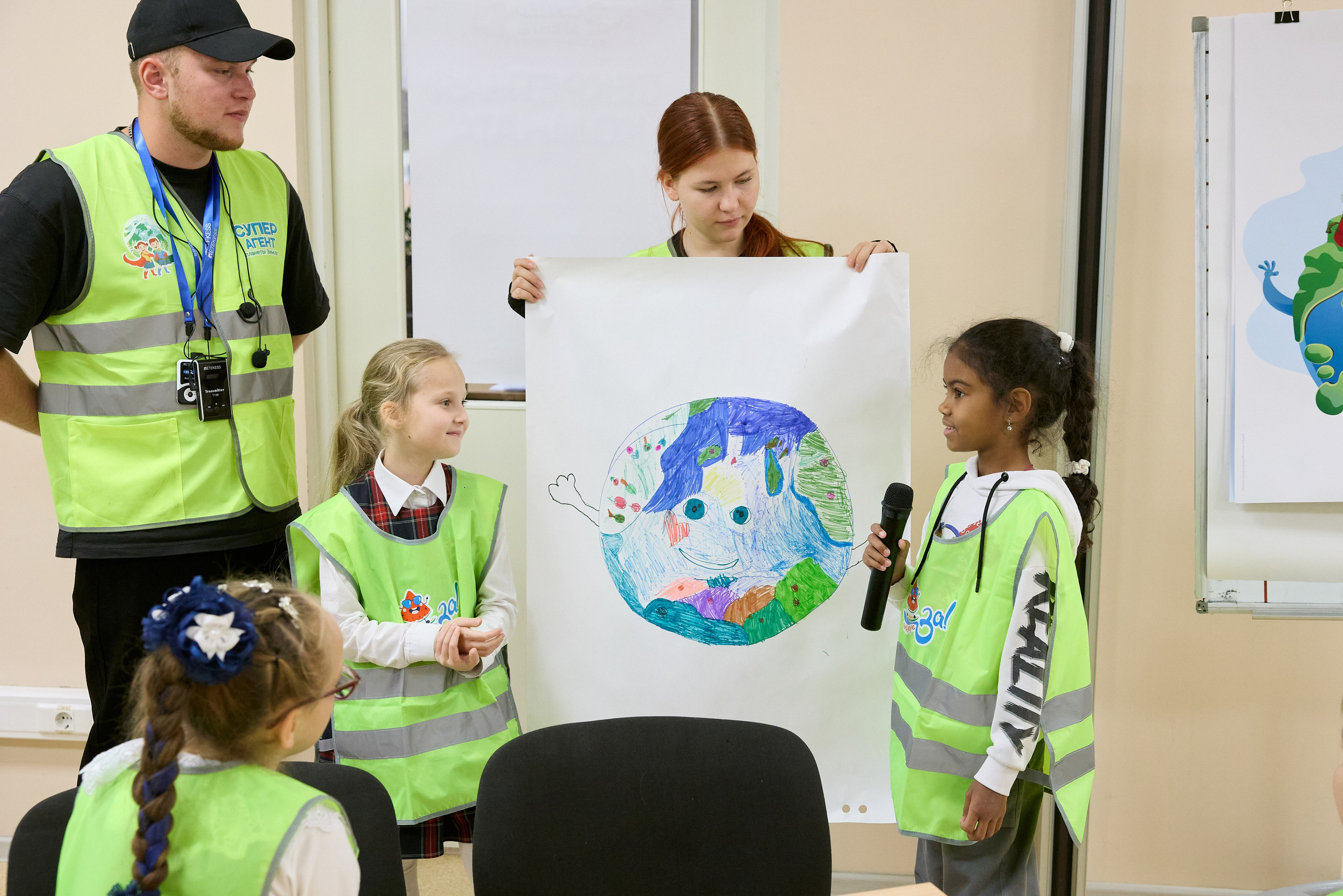 Супер агент планета Земля. Мое имя Раиль. Я репортажный фотограф в Казани, так же мой любимый жанр — свадебный фотограф