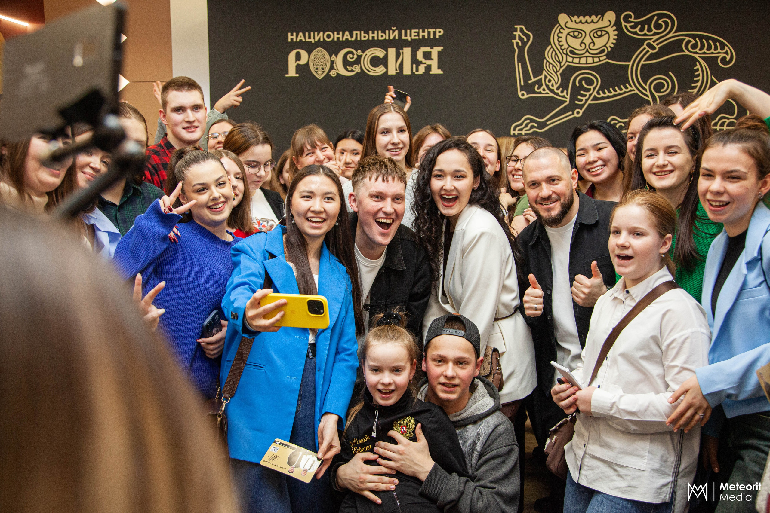 Творческая встреча с героями сериалов «Молодежка» в НЦ «Россия» | Москва. Репортажная съемка Meteorit Media