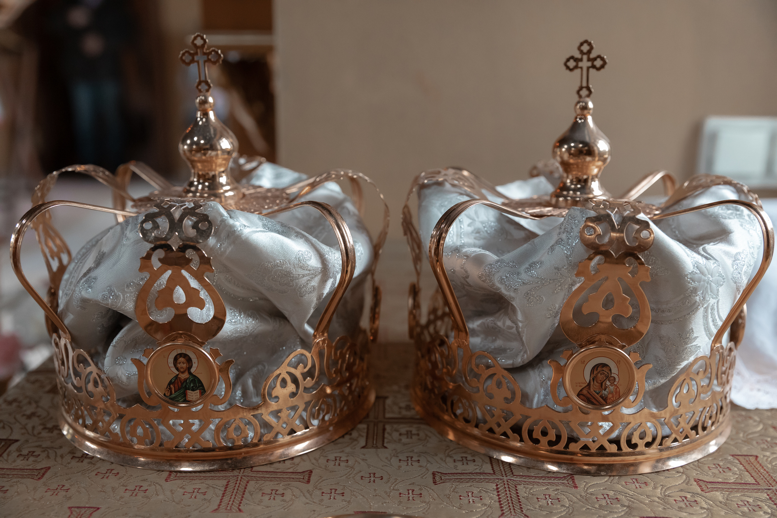 Венчание в Храме Николая Чудотворца. Свадебный фотограф в Москве Екатерина Гусева