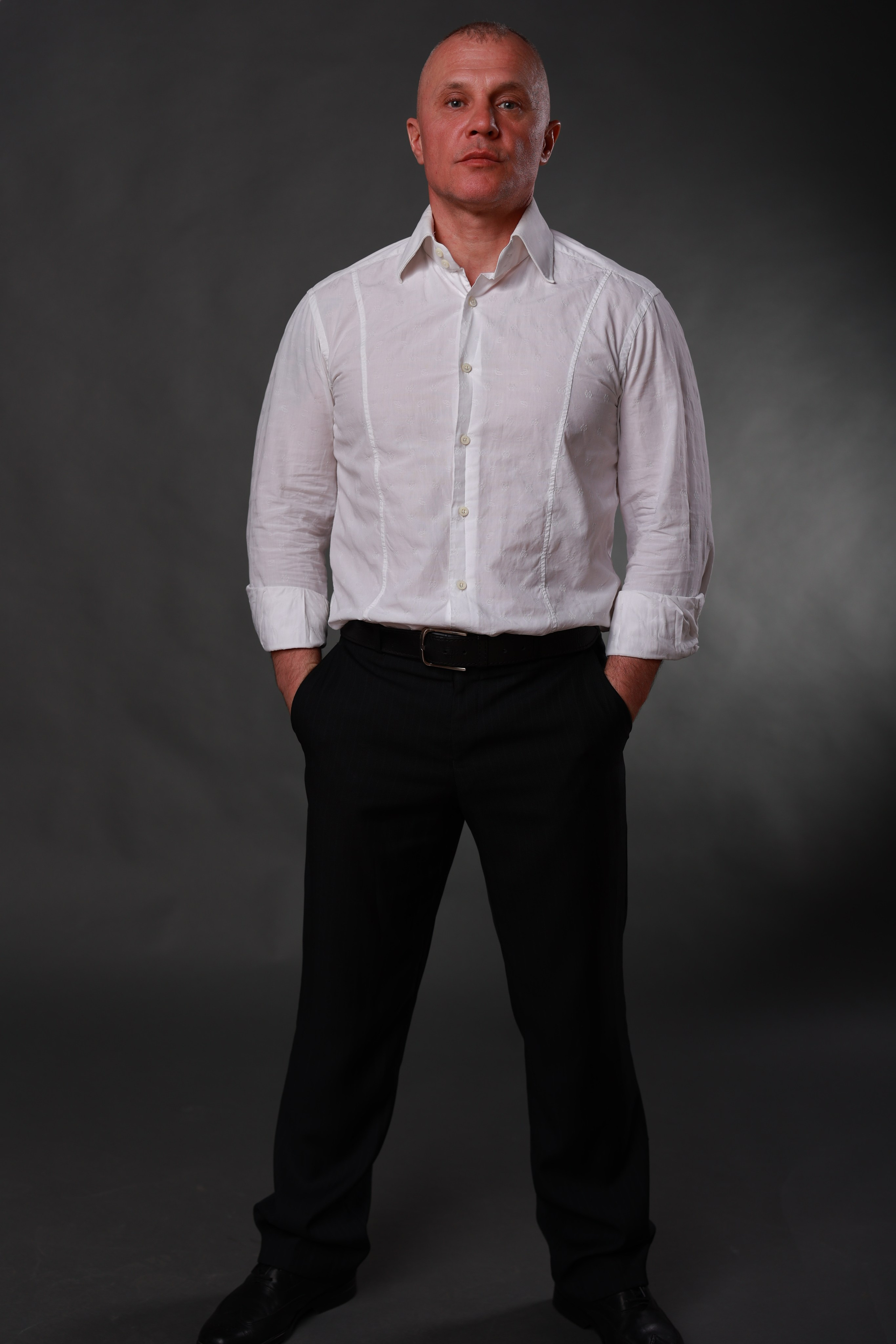 Студийная съёмка. Денис Волк актёр / модель