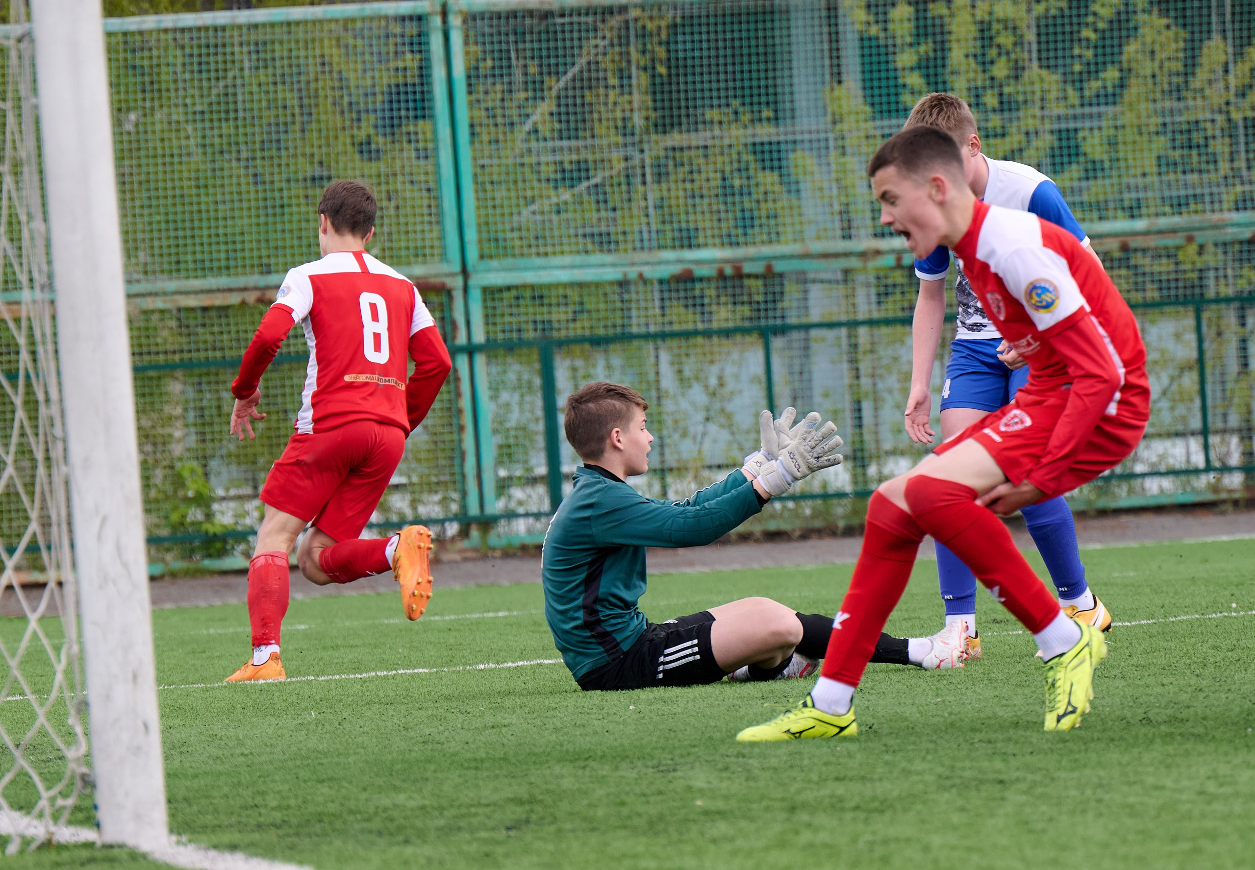 Футбол. Кубок РФС среди юношеских команд клубов ФНЛ «Приволжье». Спортивный репортажный фотограф в Ижевске Сергей Мерзляков