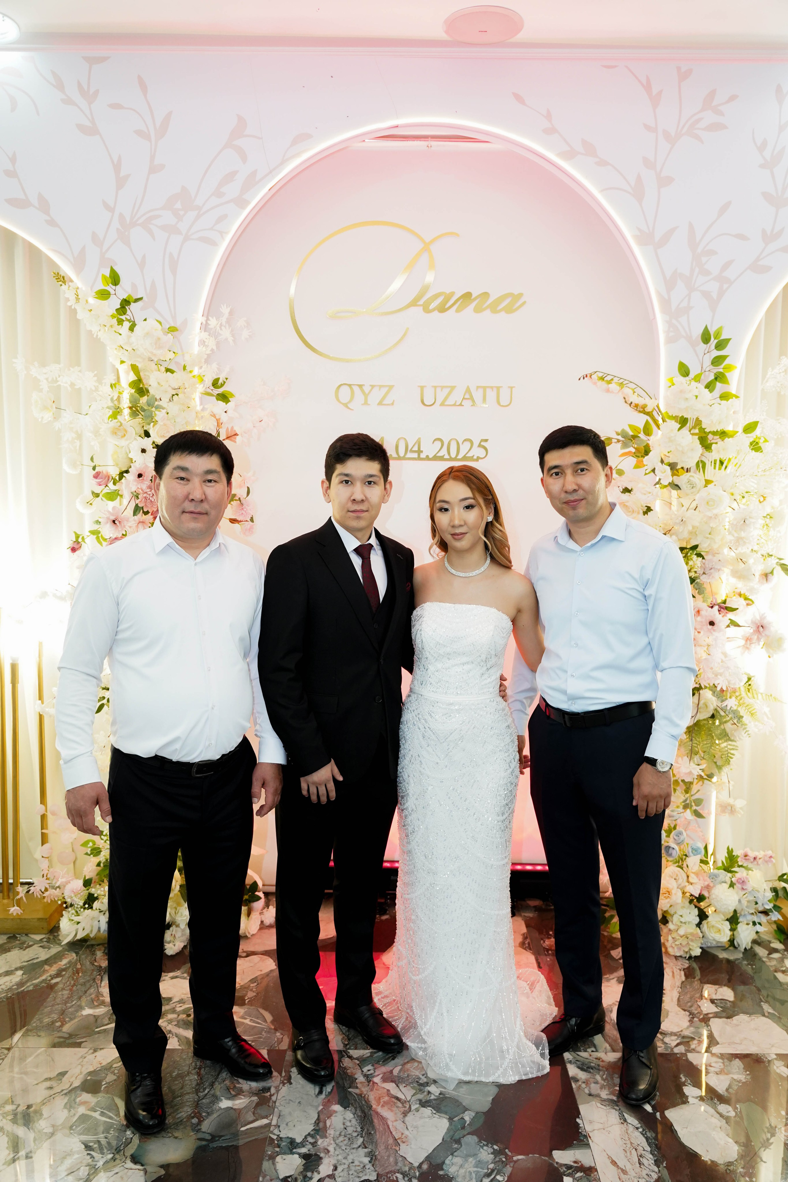 Dana uzatu. Фотограф Ернар Ержанов