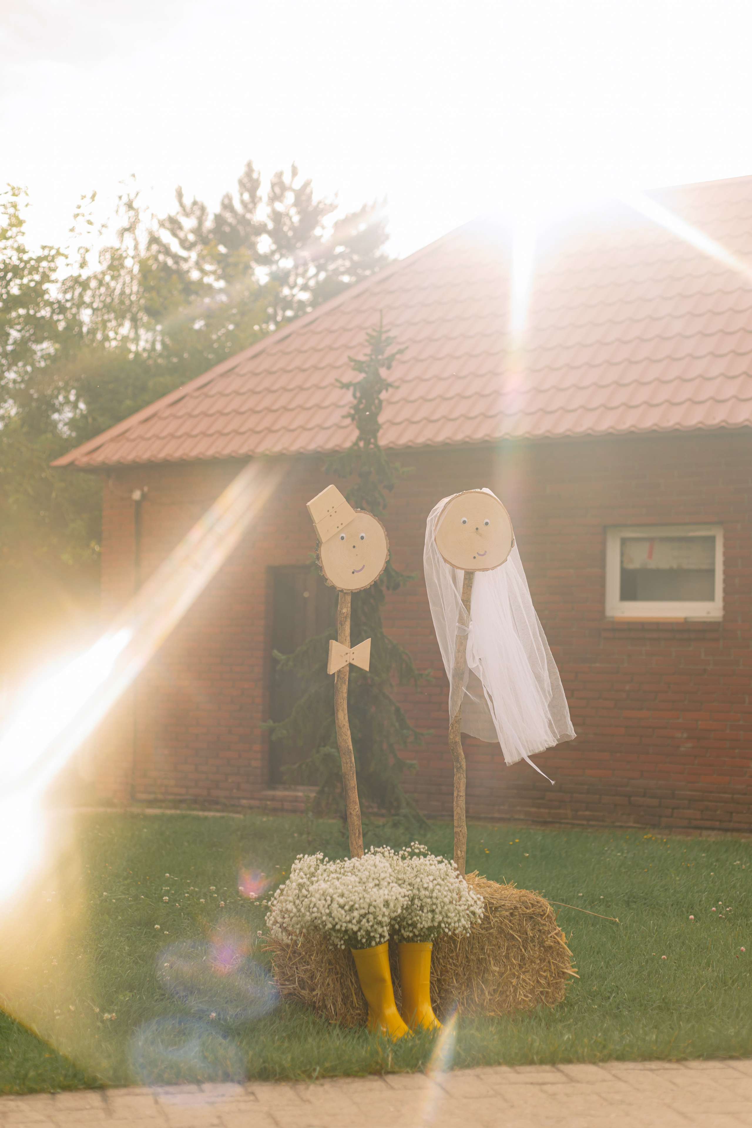 ПРО ДРУГА ДЕТСТВА