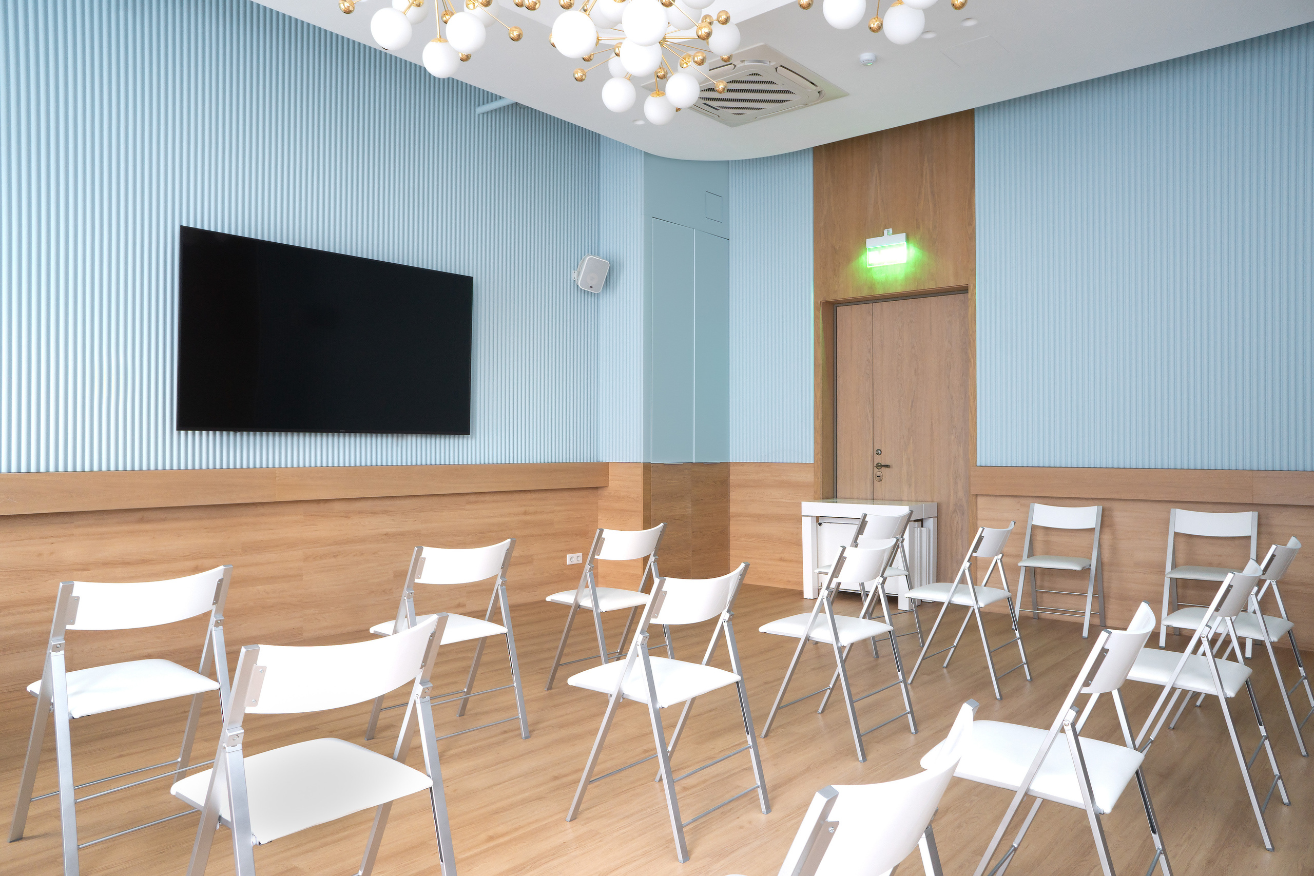 Центр Космоэнергетики. Контент-съёмка и бизнес-портреты в Москве. Виктория Кулюкина