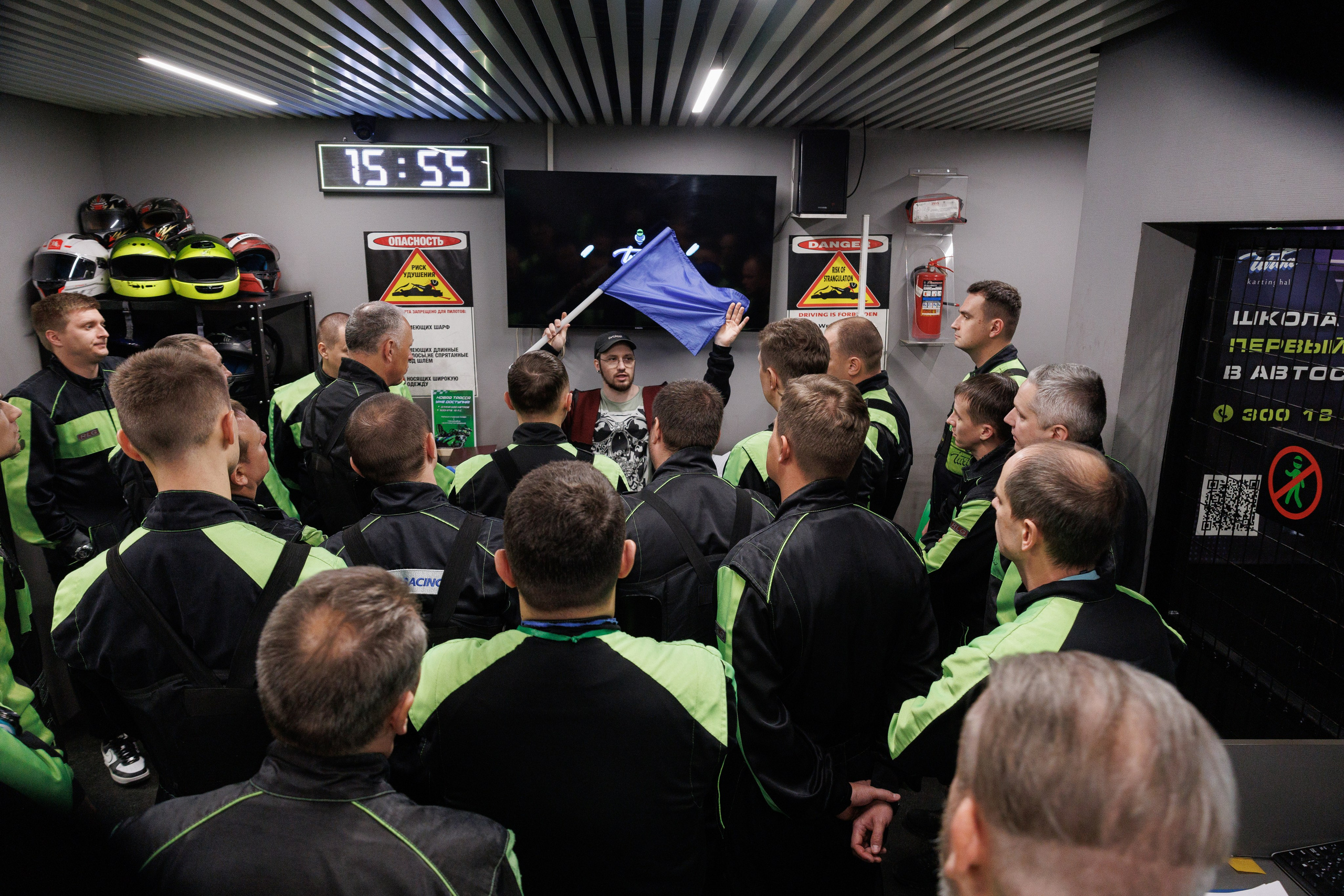 Turba karting hall — корпоративные соревнования. Контент для бизнеса в Екатеринбурге Полдень Медиа