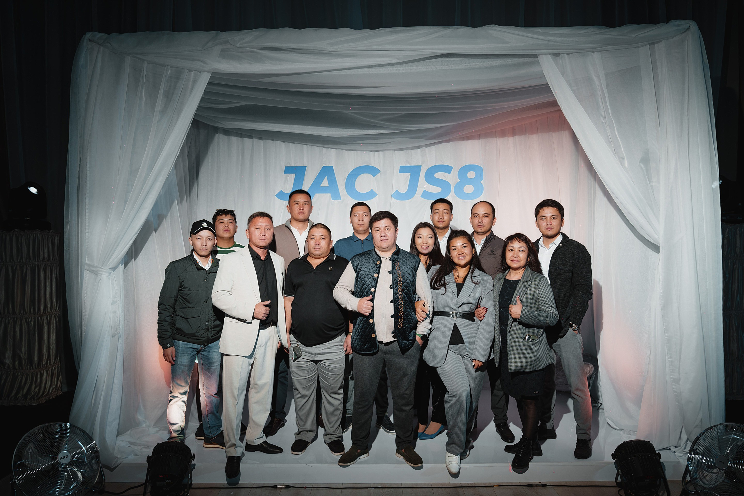 Презентация новой моделей JAC JS8. Фотограф TAULAN_1