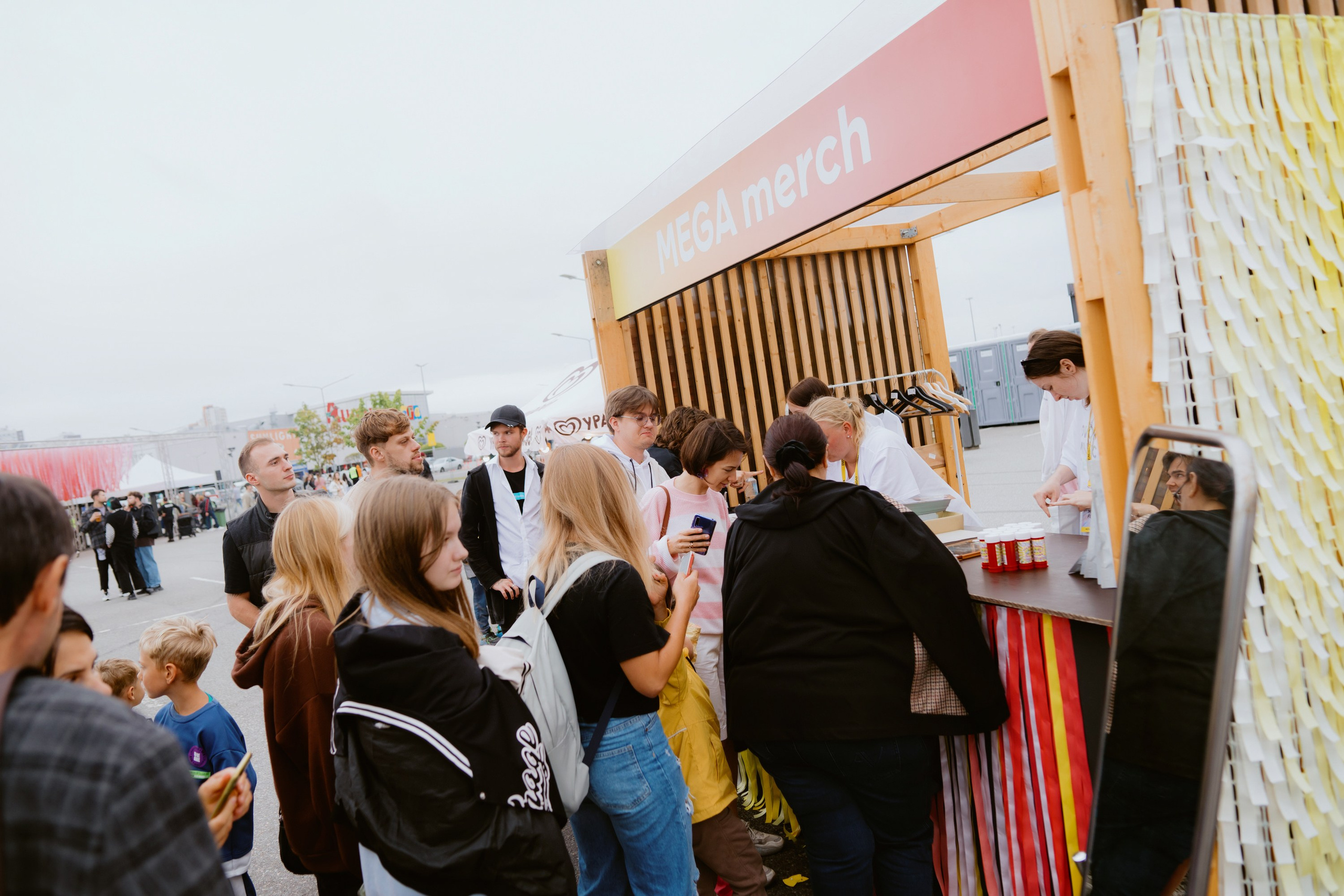 Dvor mega music festival. Photographer — ERASTOV